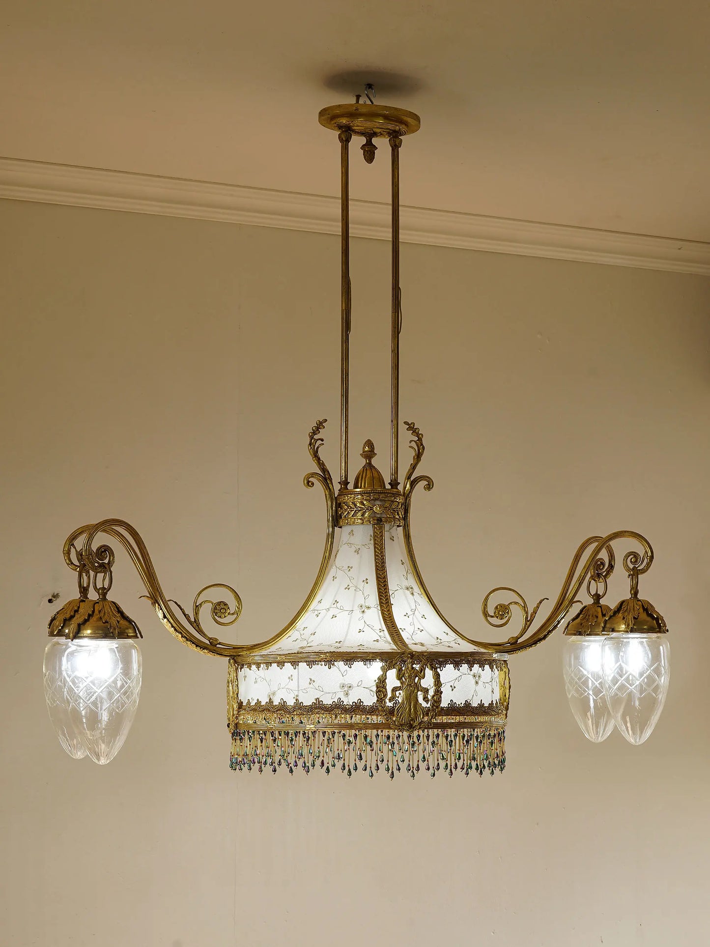 Lampadario Art Nouveau in ottone dorato. | Lo Stile Italiano