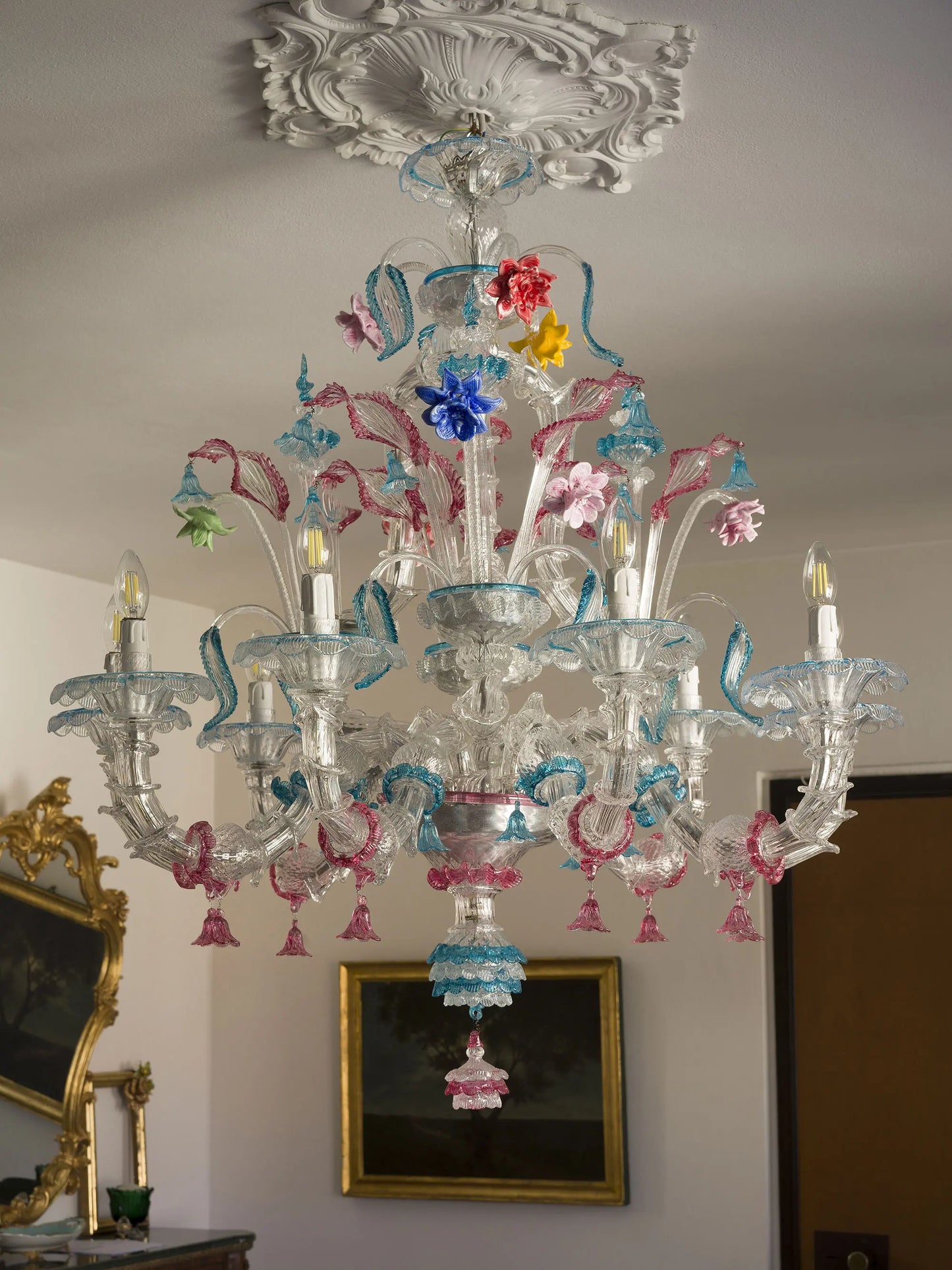 Elegante collezione composta da tre lampadari in vetro soffiato di Murano, Ca’ Rezzonico | Lo Stile Italiano