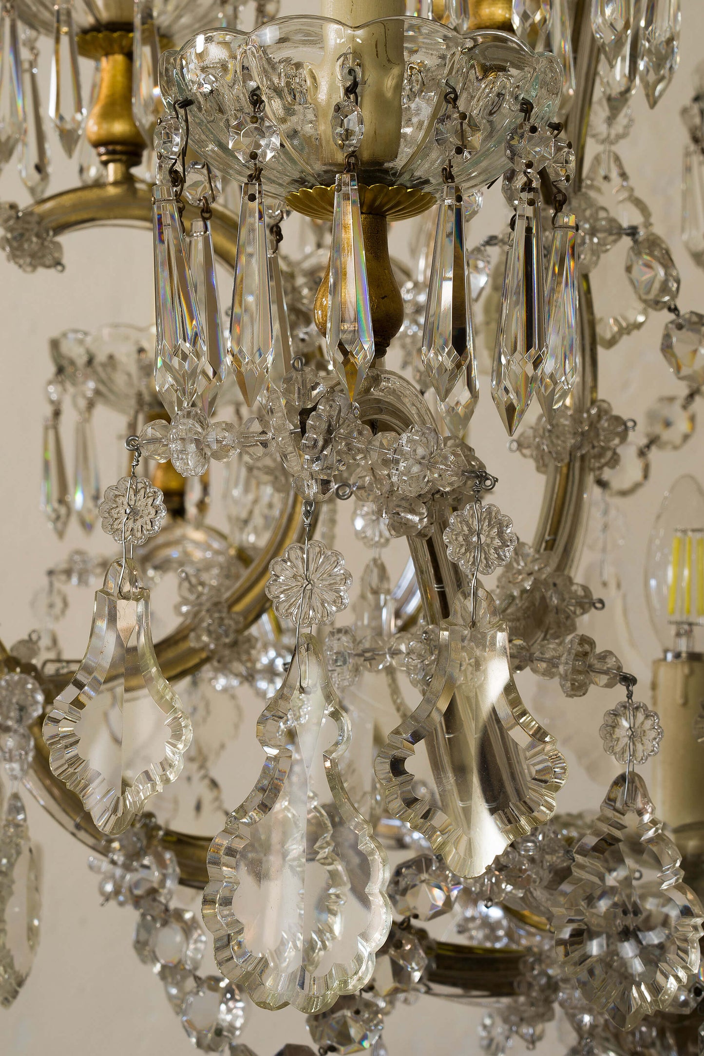 Grande lampadario Maria Teresa di cristallo a 12 luci -Italia 1920 - Lo Stile Italiano