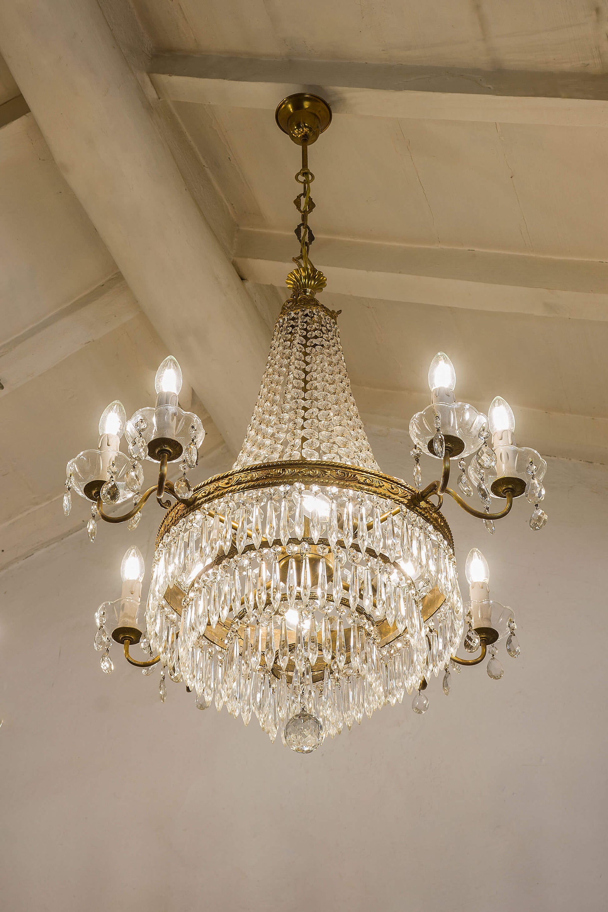 Coppia di lampadari in cristallo e vetro a 12 luci - Lo Stile Italiano