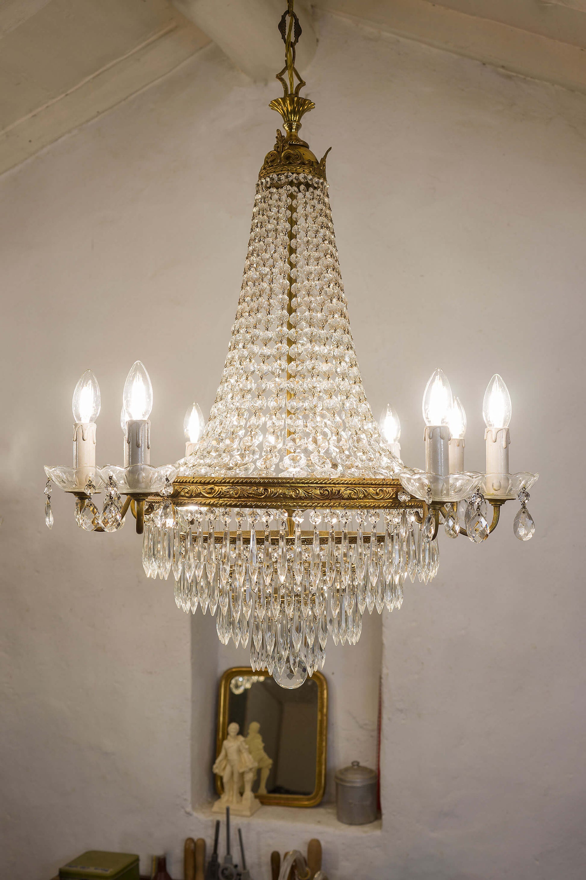 Coppia di lampadari in cristallo e vetro a 12 luci - Lo Stile Italiano