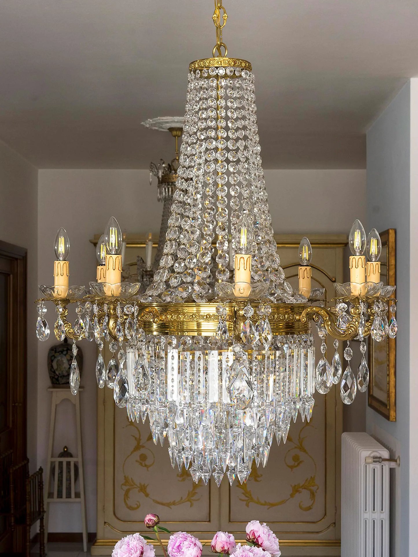 Lampadario antico di cristallo a forma di mongolfiera | Lo Stile Italiano