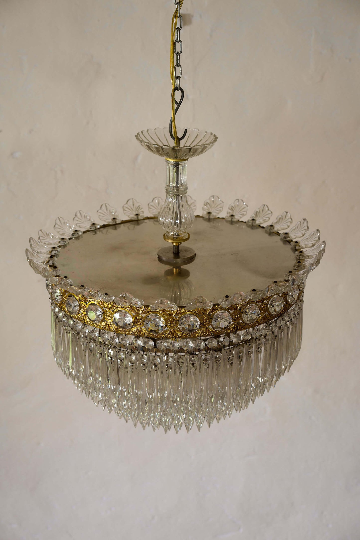Plafoniera Stile Impero con Cristalli Pendenti, Italia 1950 - Lo Stile Italiano