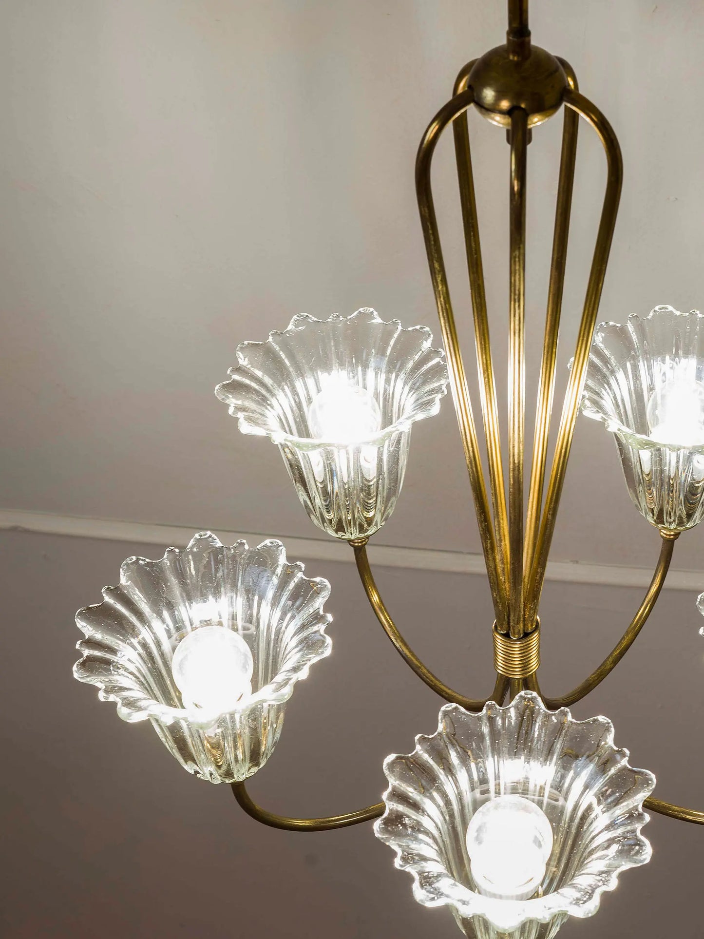 Dettaglio del lampadario visto dall'alto | Lo Stile Italiano