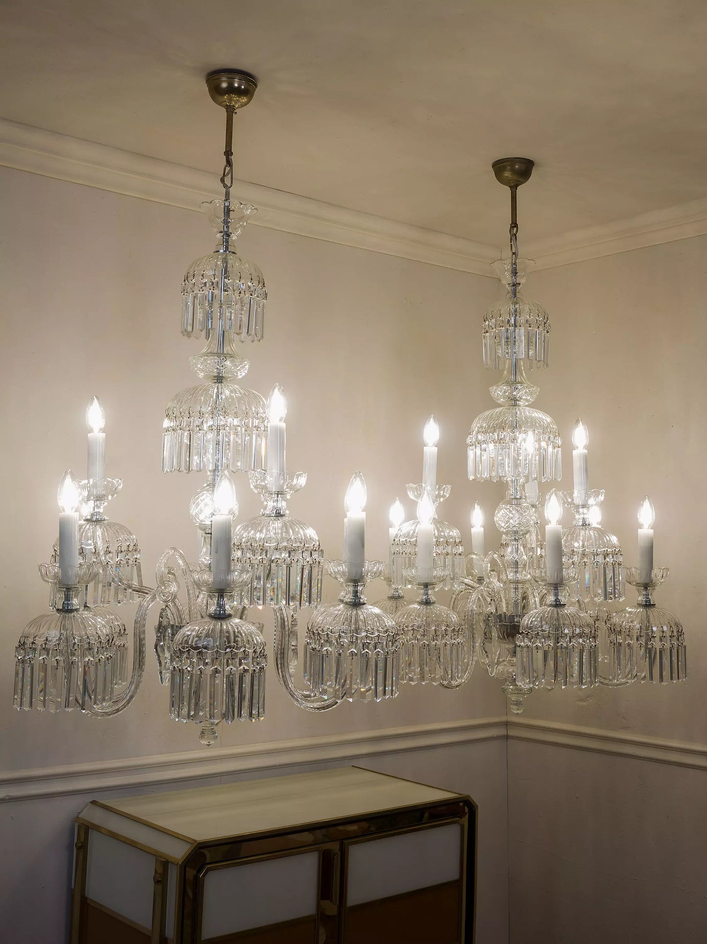 Coppia di lampadari da soggiorno in cristallo | Lo Stile Italiano