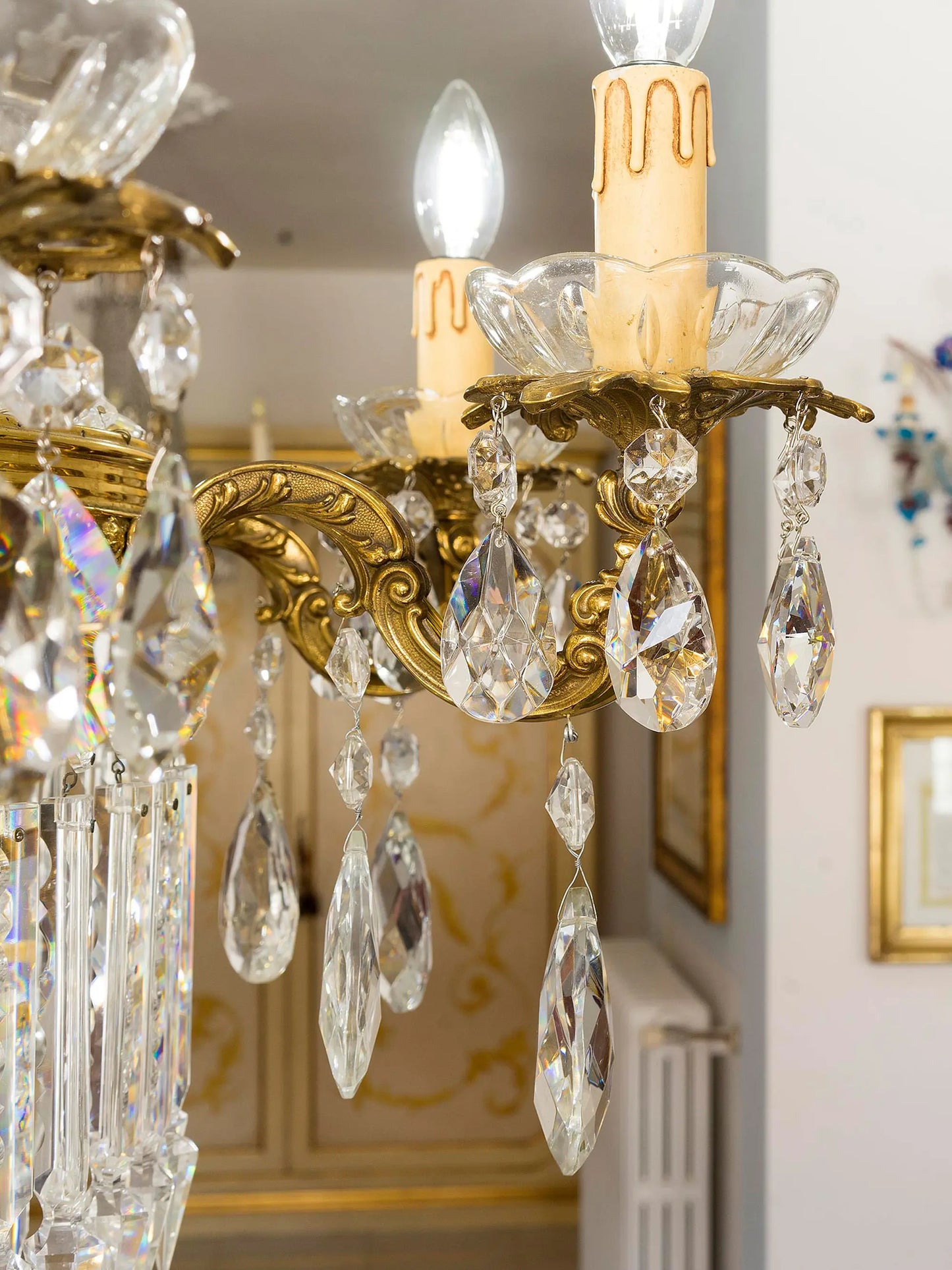 lampadario a 8 bracci e 12 luci | Lo Stile Italiano