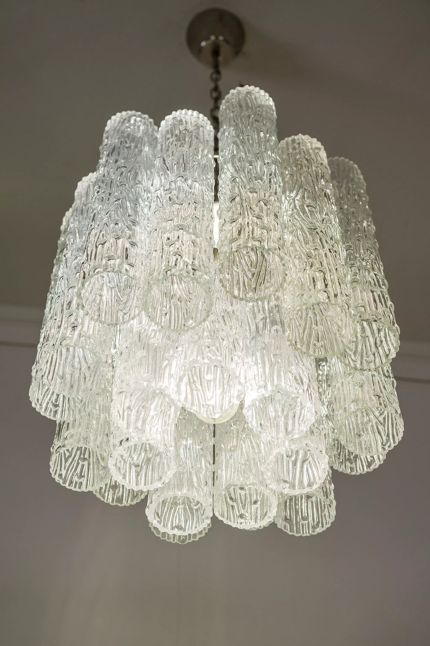 Lampadario vintage in vetro di Murano degli anni '60, modello 'Tronchi’ - Lo Stile Italiano