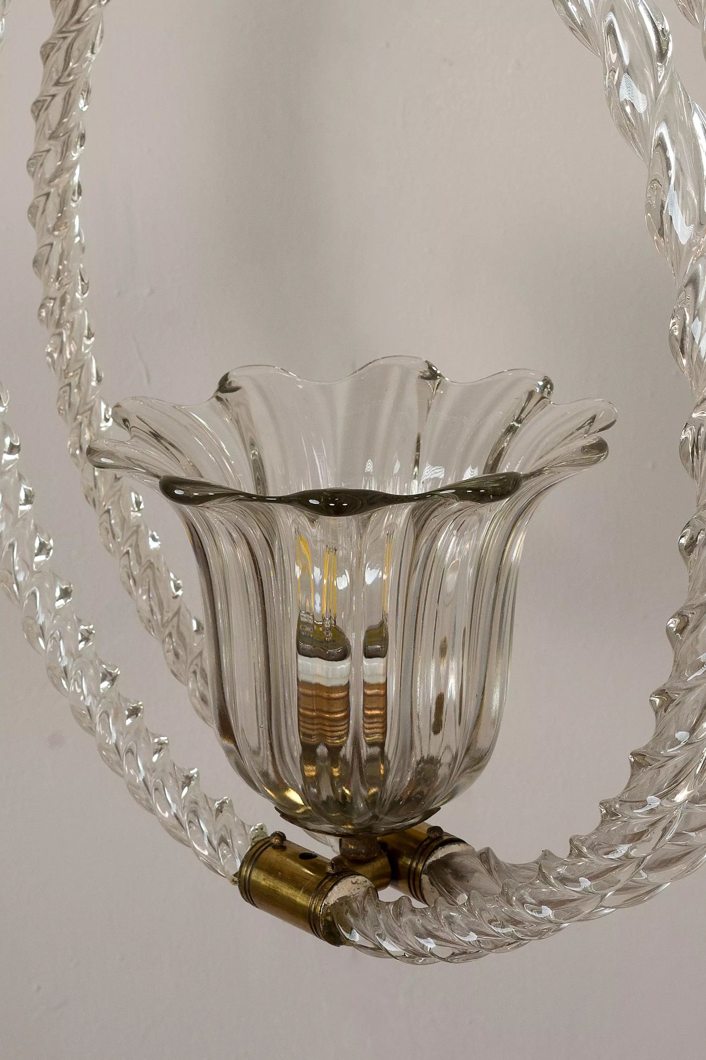 Lampadario Vintage in Vetro di Murano anni '30 con una luce centrale - Lo Stile Italiano