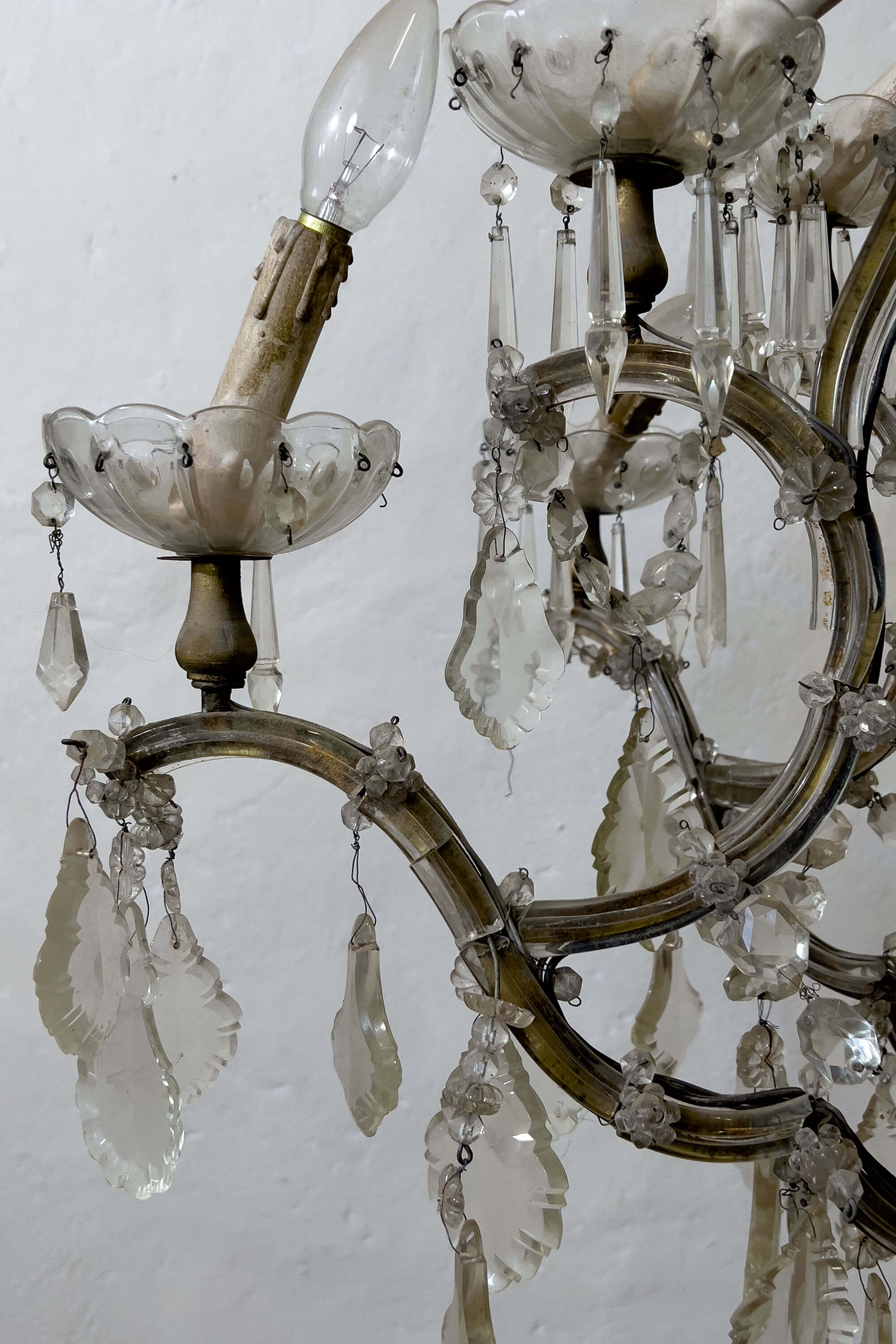 Grande lampadario Maria Teresa di cristallo a 12 luci -Italia 1920 - Lo Stile Italiano