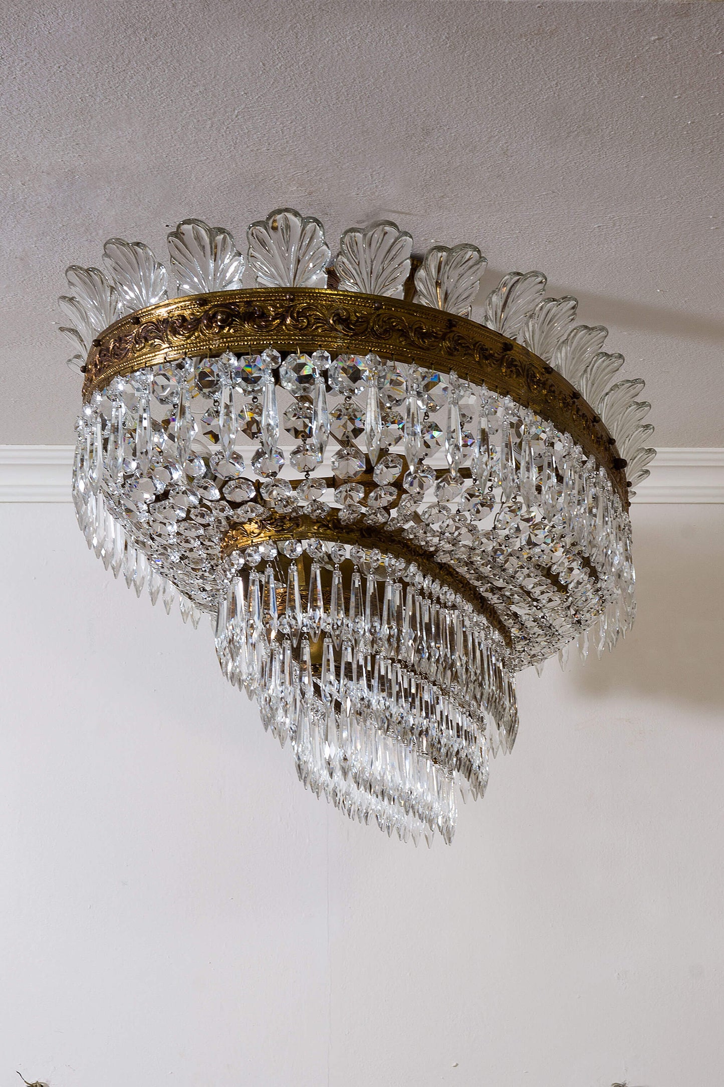 Grande Plafoniera (Lampadario) ovale di cristallo a 8 luci, stile Impero - Lo Stile Italiano