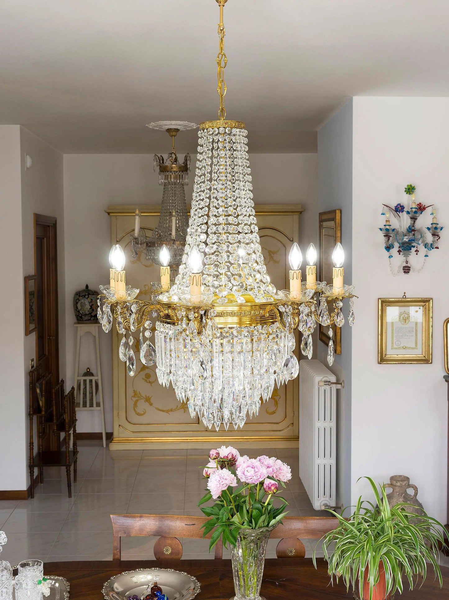 Lampadario per il soggiorno a 12 lici in cristallo di Boemia | Lo Stile Italiano