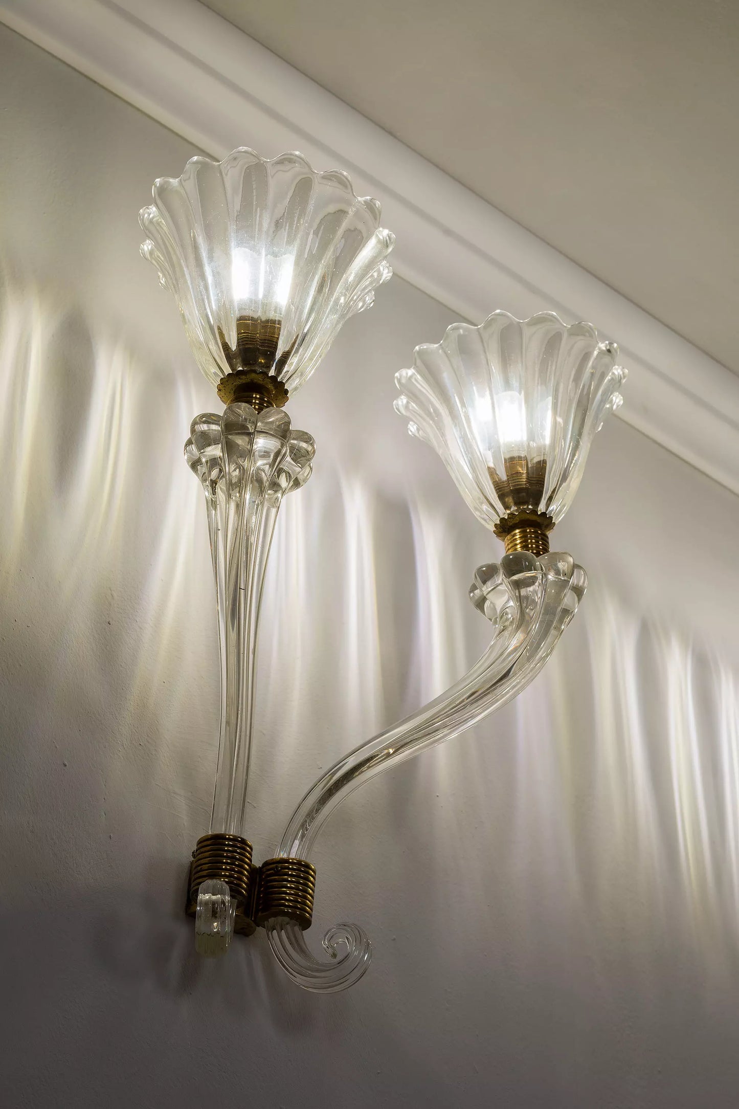 Coppia Lampade da parete Archimede Seguso in vetro di Murano Anni '30 - Lo Stile Italiano