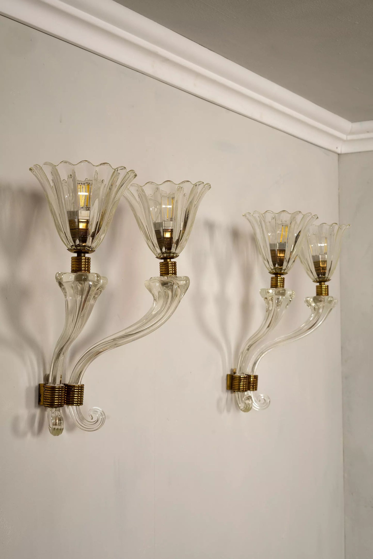 Coppia Lampade da parete Archimede Seguso in vetro di Murano Anni '30 - Lo Stile Italiano