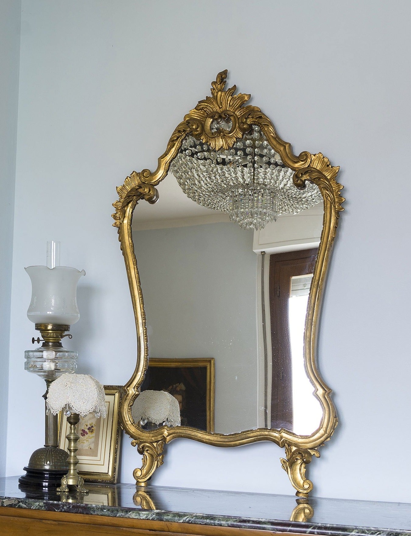Antica specchiera da parete in legno intagliato, Dorata, Luigi XV, Rococò - Lo Stile Italiano