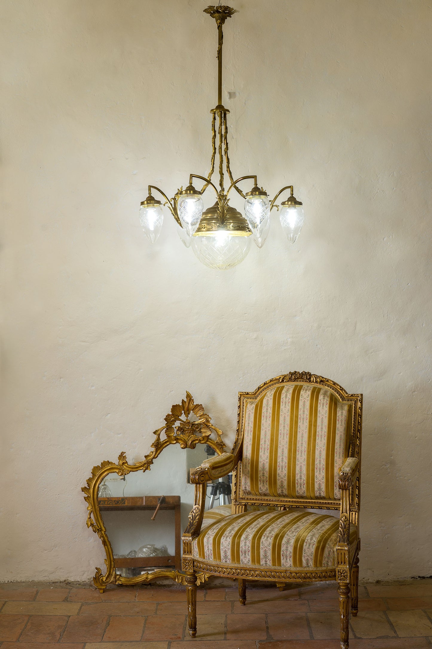 Antico Lampadario Art Nouveau in ottone e cristallo, 9 luci - Italia 1920 - Lo Stile Italiano