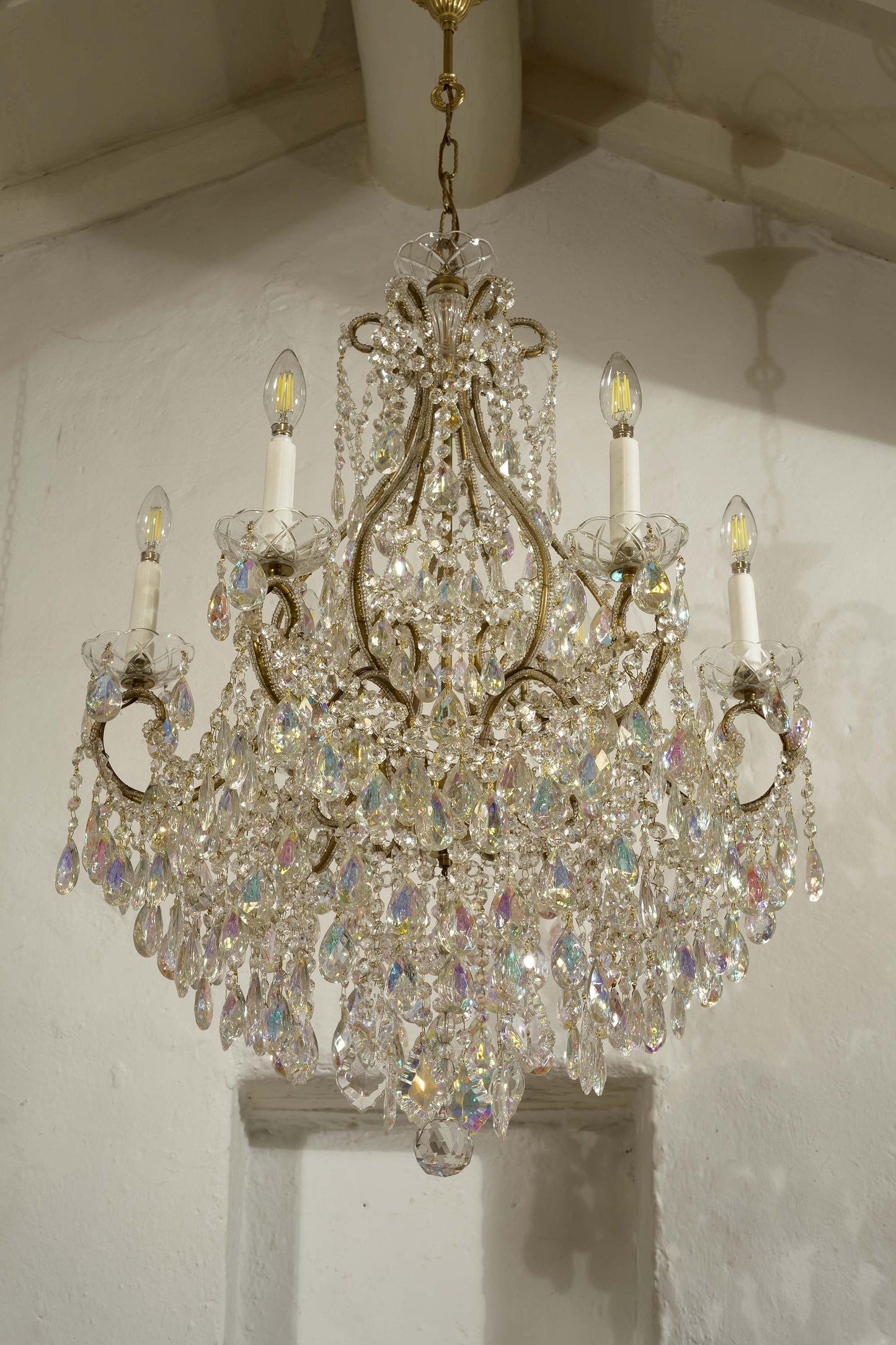 Lampadario stile Maria Teresa con gocce pendenti, Aurora boreale, 6 luci - Lo Stile Italiano