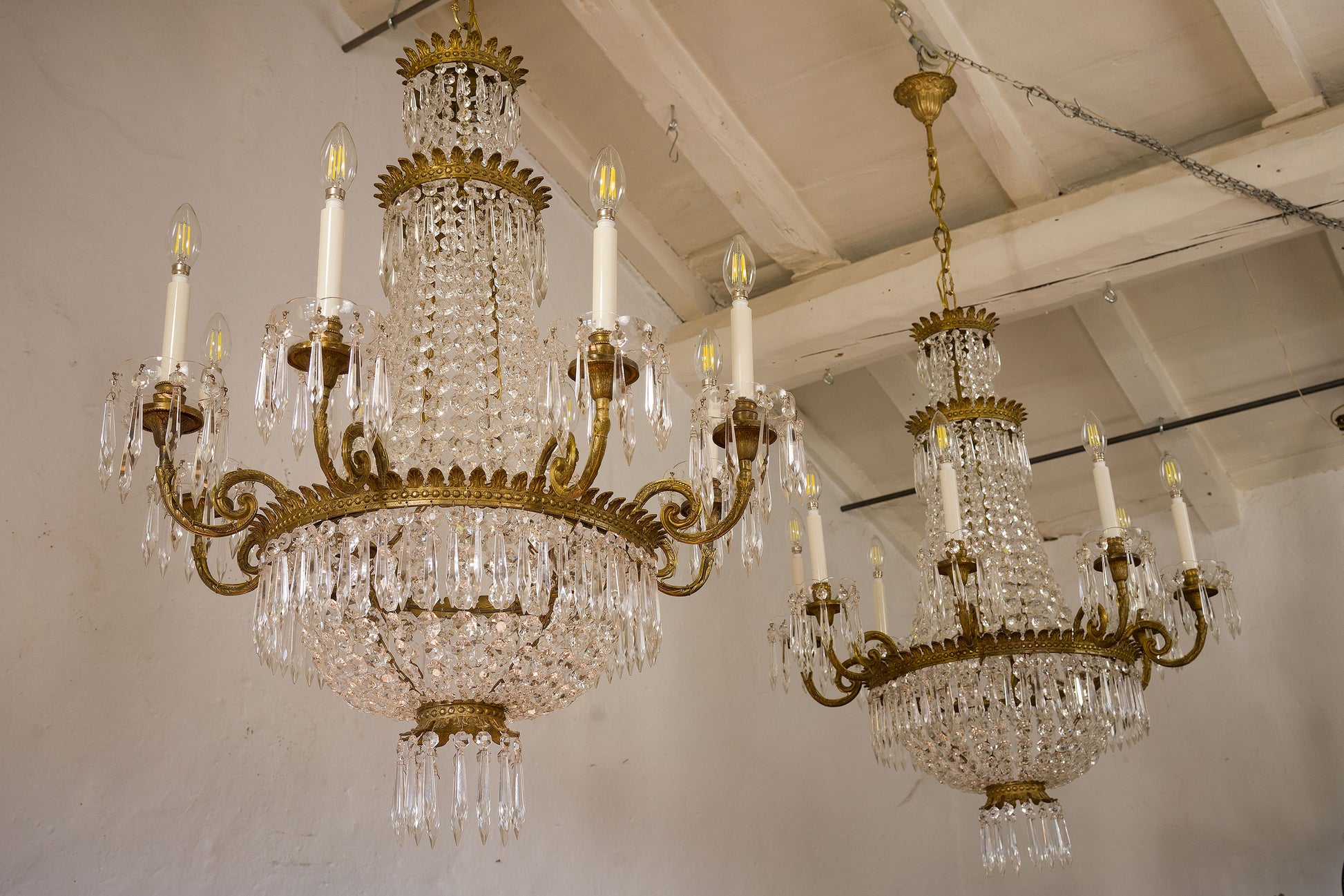 Coppia lampadari Impero a mongolfiera in cristallo, 8 Luci, vintage anni '40 - Lo Stile Italiano