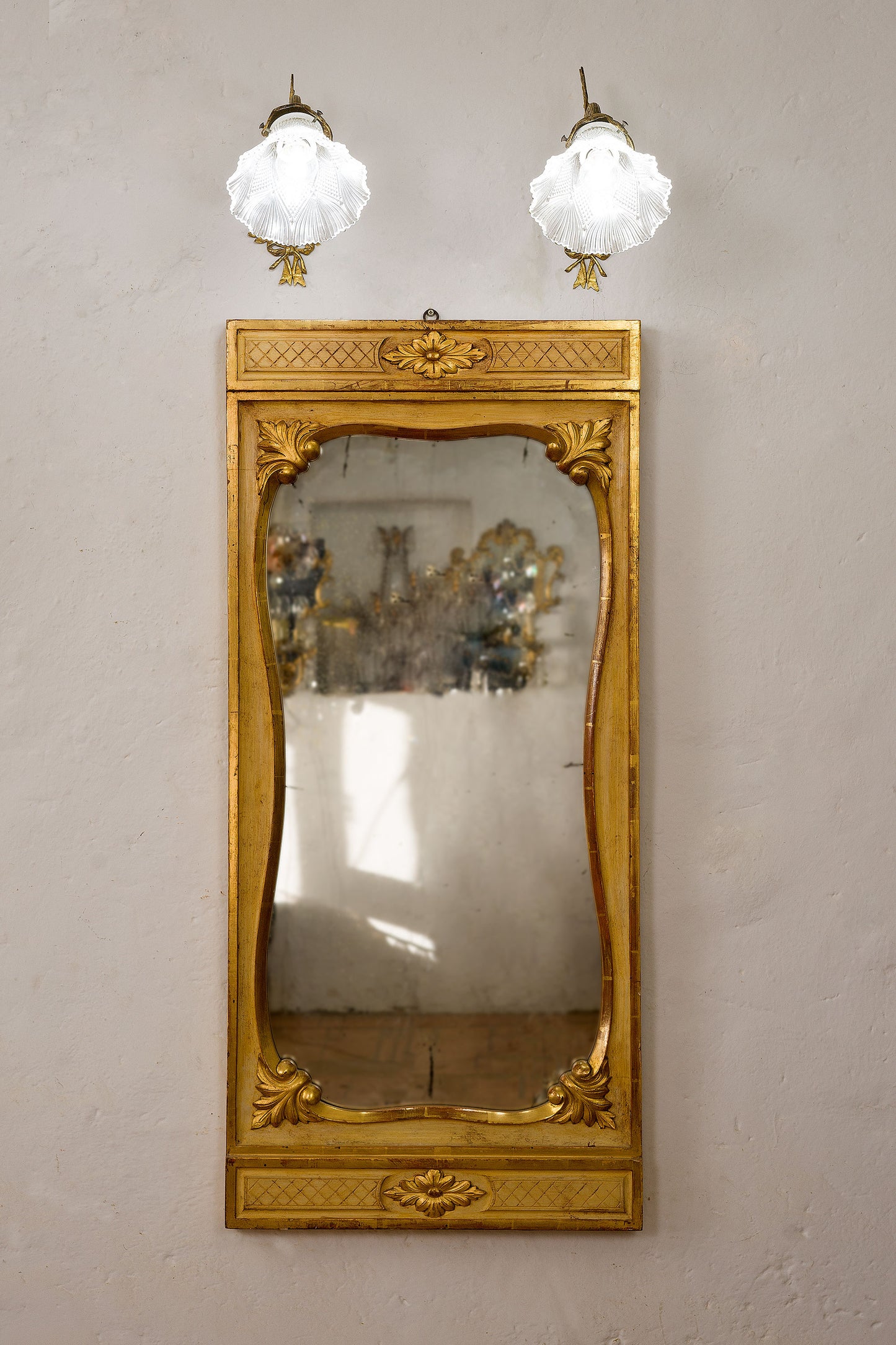 Coppia di Applique Art Nouveau (Liberty) con paralume in cristallo, Francia 1910 - Lo Stile Italiano