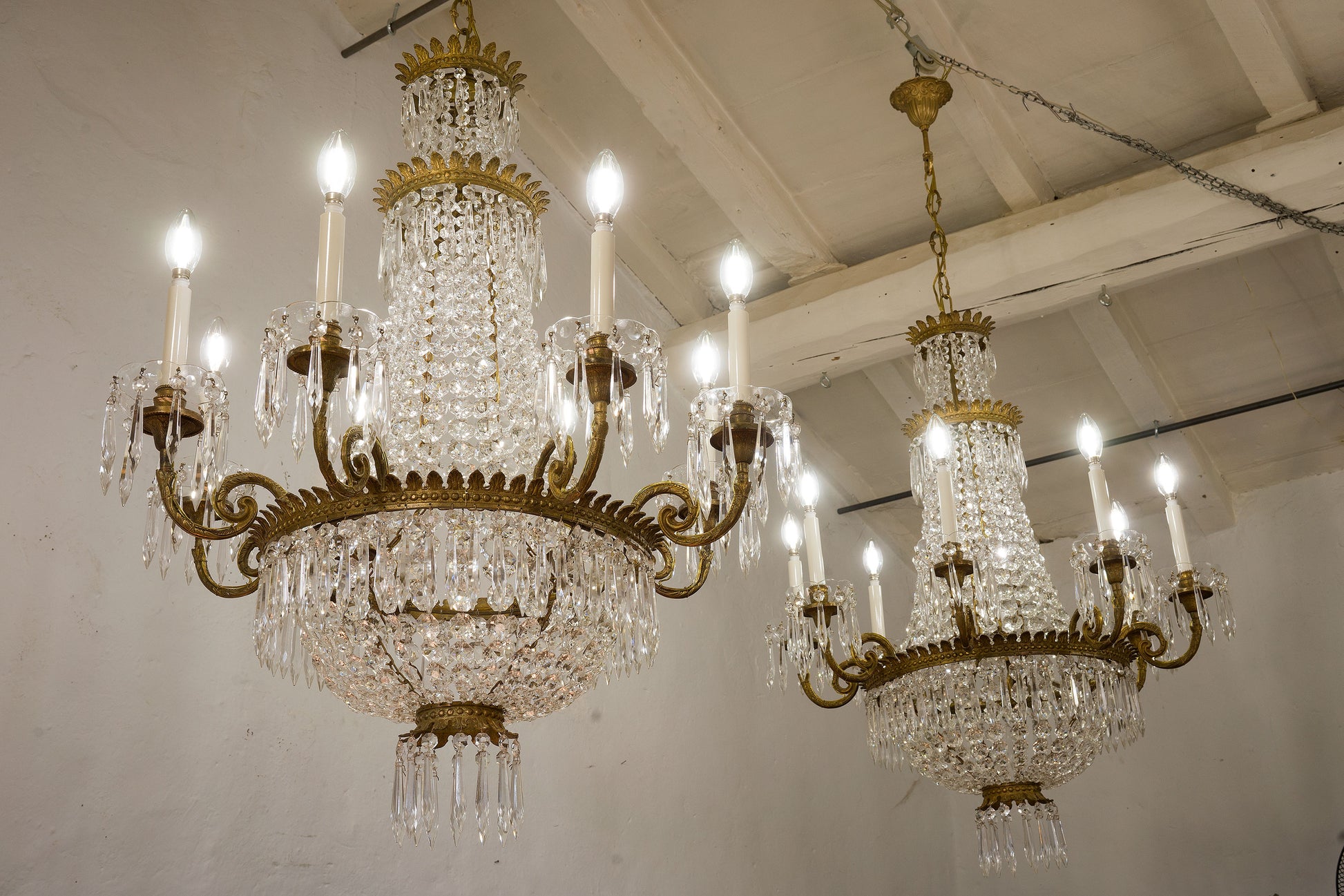 Coppia lampadari Impero a mongolfiera in cristallo, 8 Luci, vintage anni '40 - Lo Stile Italiano