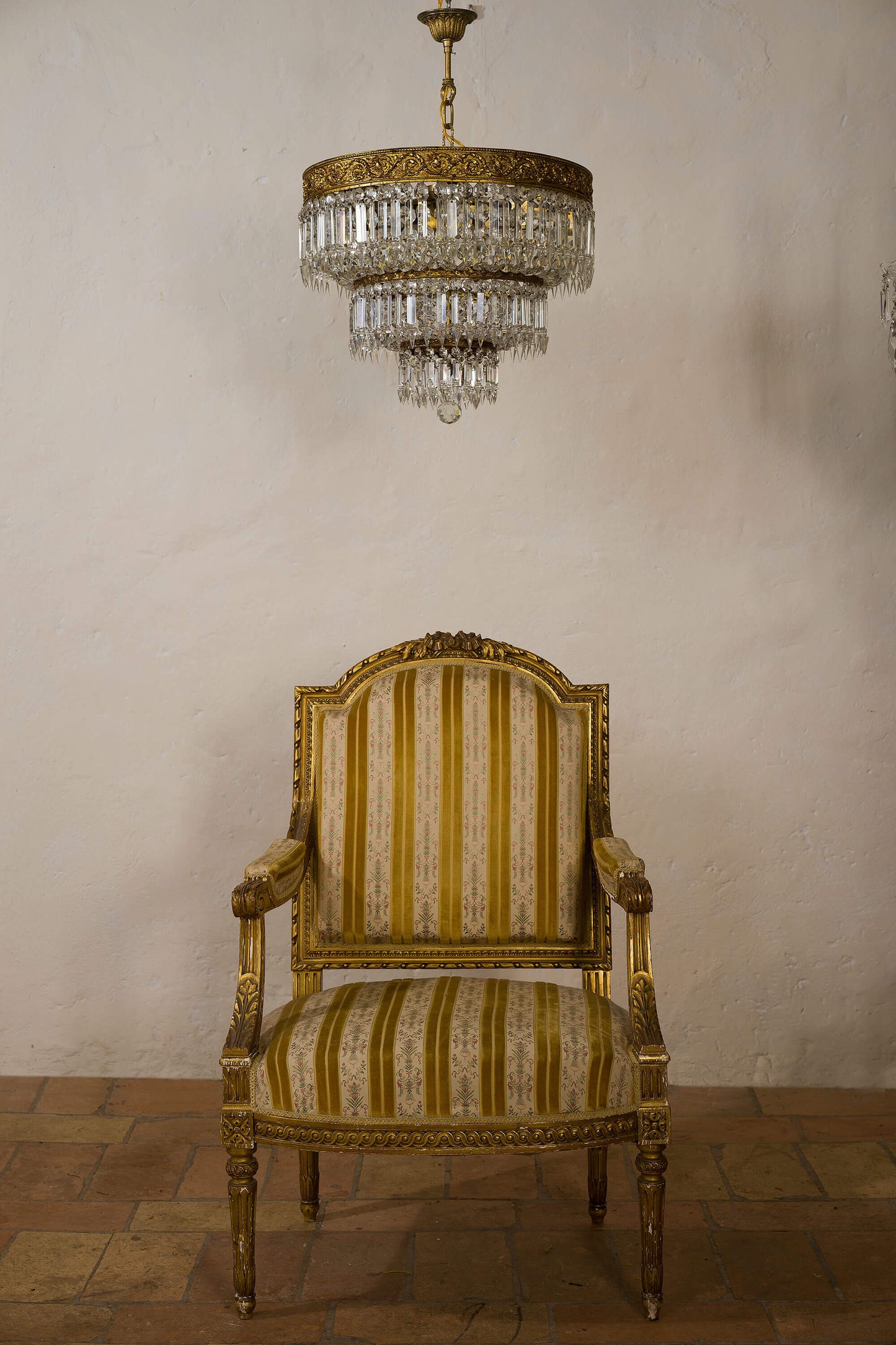 Lampadario Stile Impero con Cristalli di Boemia, 10 luci, periodo 1940 - Lo Stile Italiano
