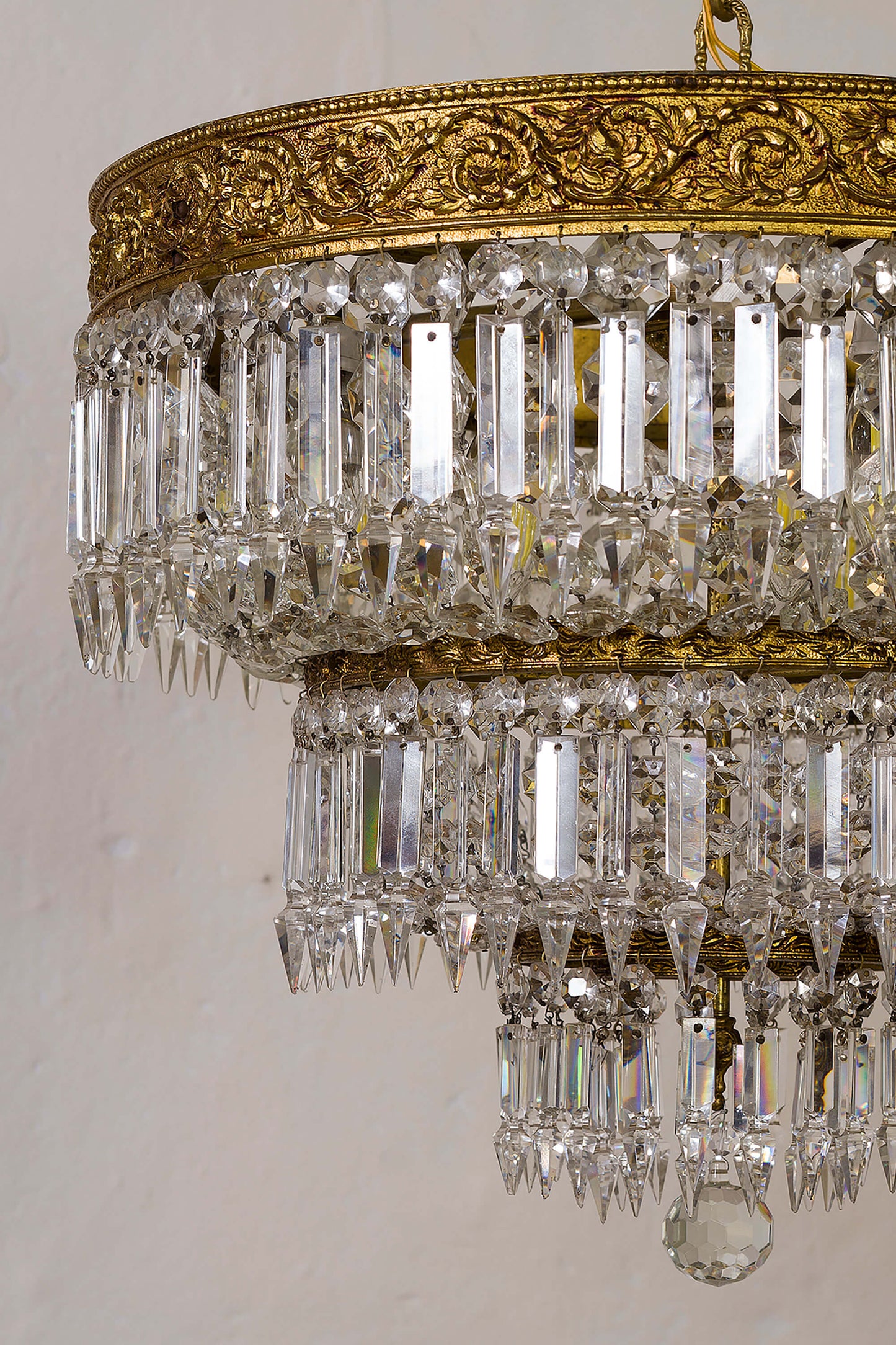 Lampadario Stile Impero con Cristalli di Boemia, 10 luci, periodo 1940 - Lo Stile Italiano