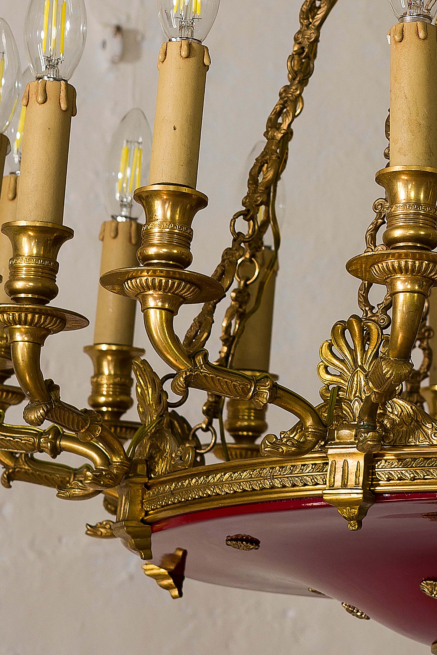 Grande Lampadario Stile Impero con struttura in fusione di bronzo, 16 Luci - Lo Stile Italiano