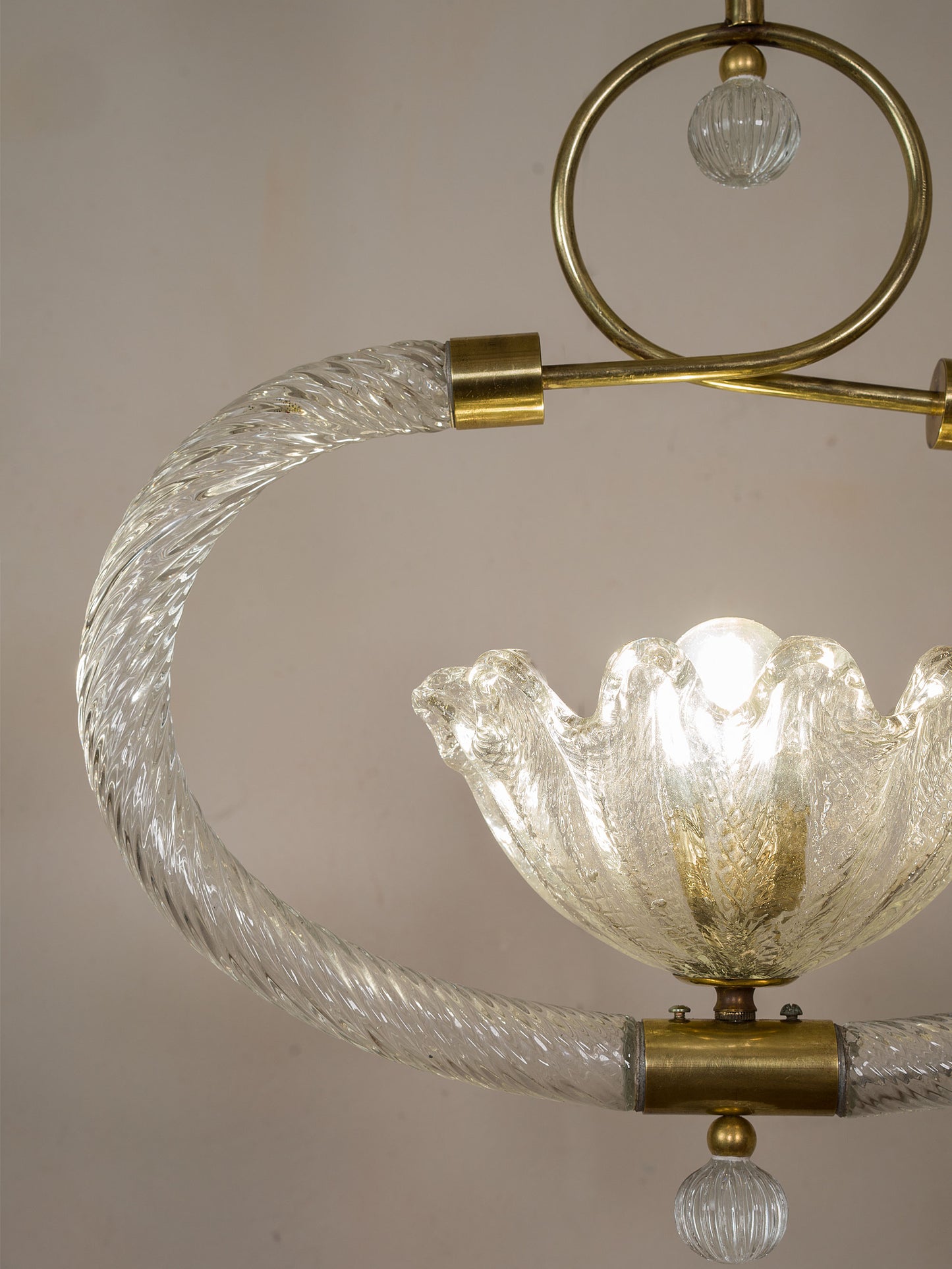 Coppia di lampadari in vetro soffiato di Murano anni ’40 - Barovier & Toso