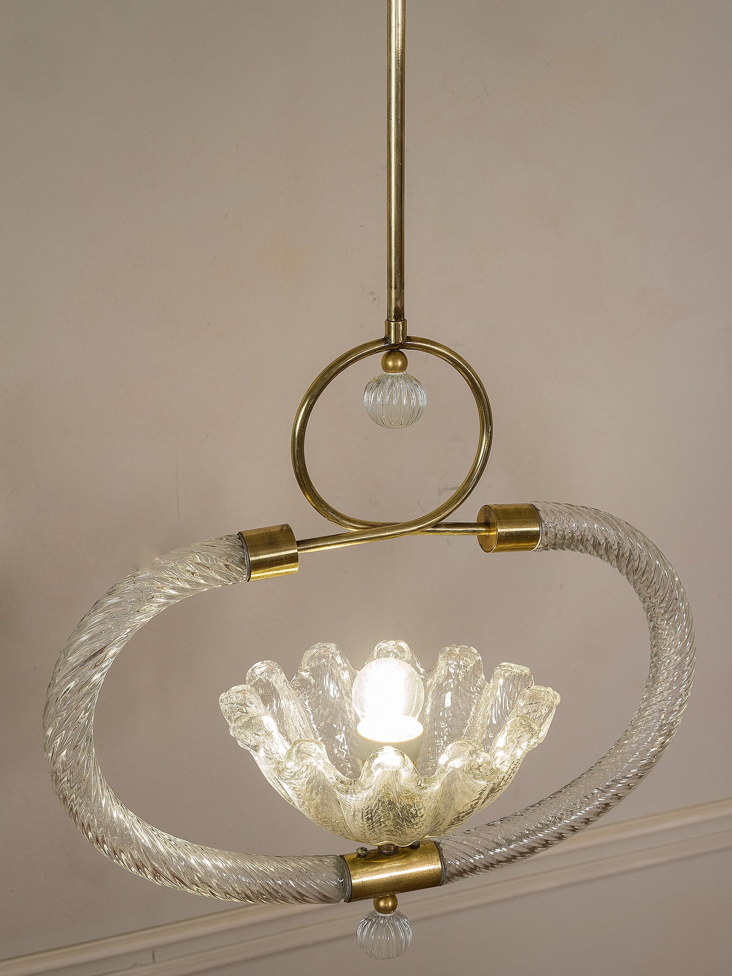 Coppia di lampadari in vetro soffiato di Murano anni ’40 - Barovier & Toso