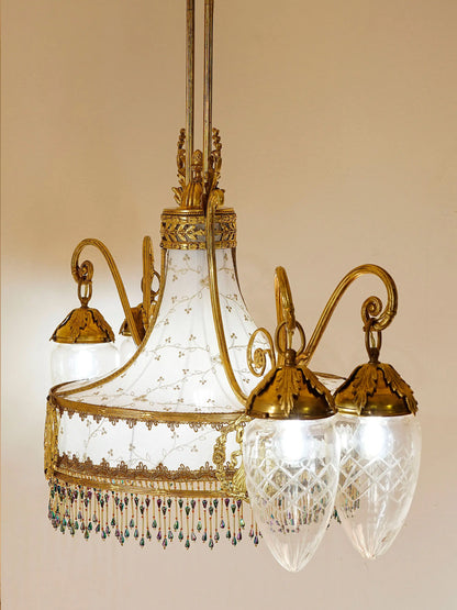 Lampadario antico con parlume in tulle | Lo Stile Italiano