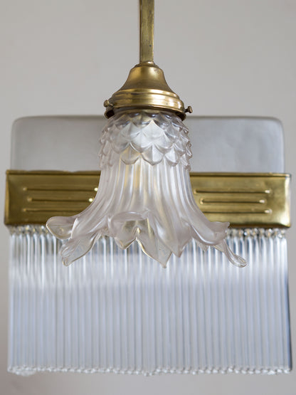Paralume antico in vetro di Murano satinato a forma di giglio con lavorazione artigianale - Lo Stile Italiano