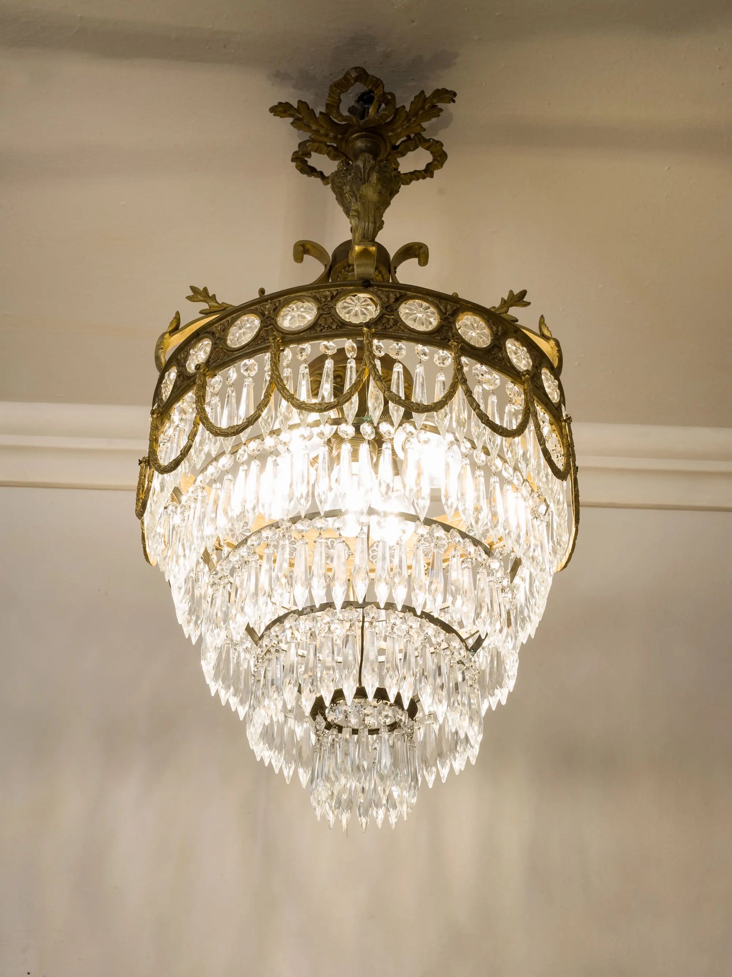 Lampadario Vintage in bronzo e cristallo, stile Impero| Lo Stile Italiano