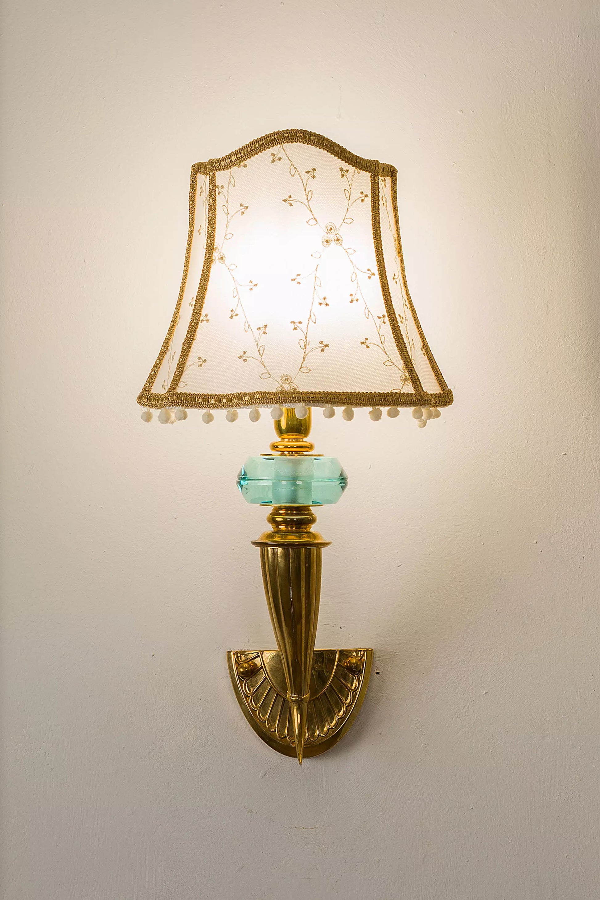Lampade antiche per camera da letto. Lo Stile Italiano
