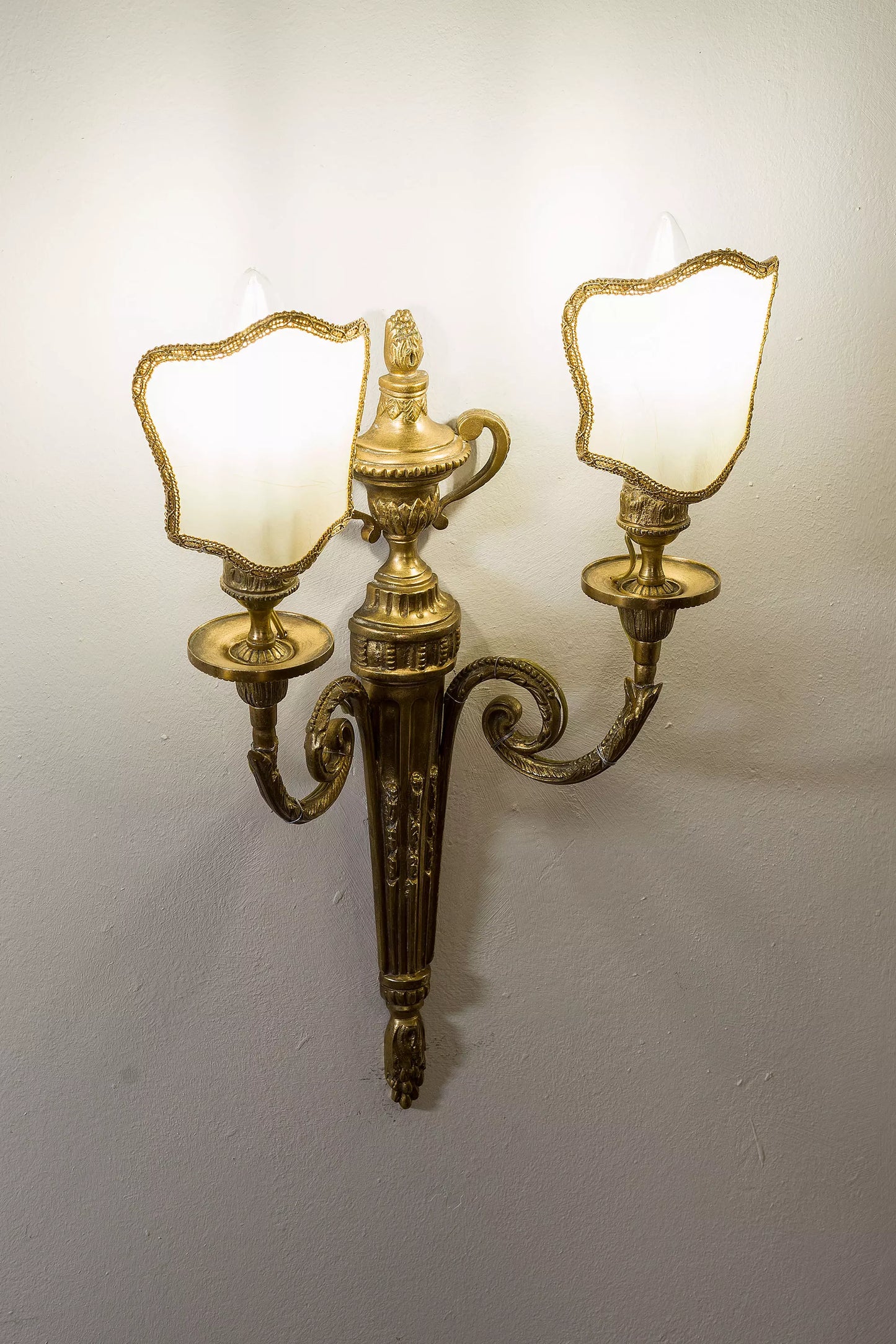 Design classico delle lampade da parete vintage - Vista dall'alto. | Lo Stile Italiano