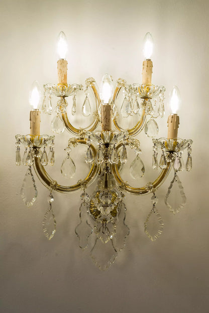 Coppia di applique vintage del '900 in stile Maria Teresa, restaurate e pronte a illuminare con eleganza | Lo Stile Italiano