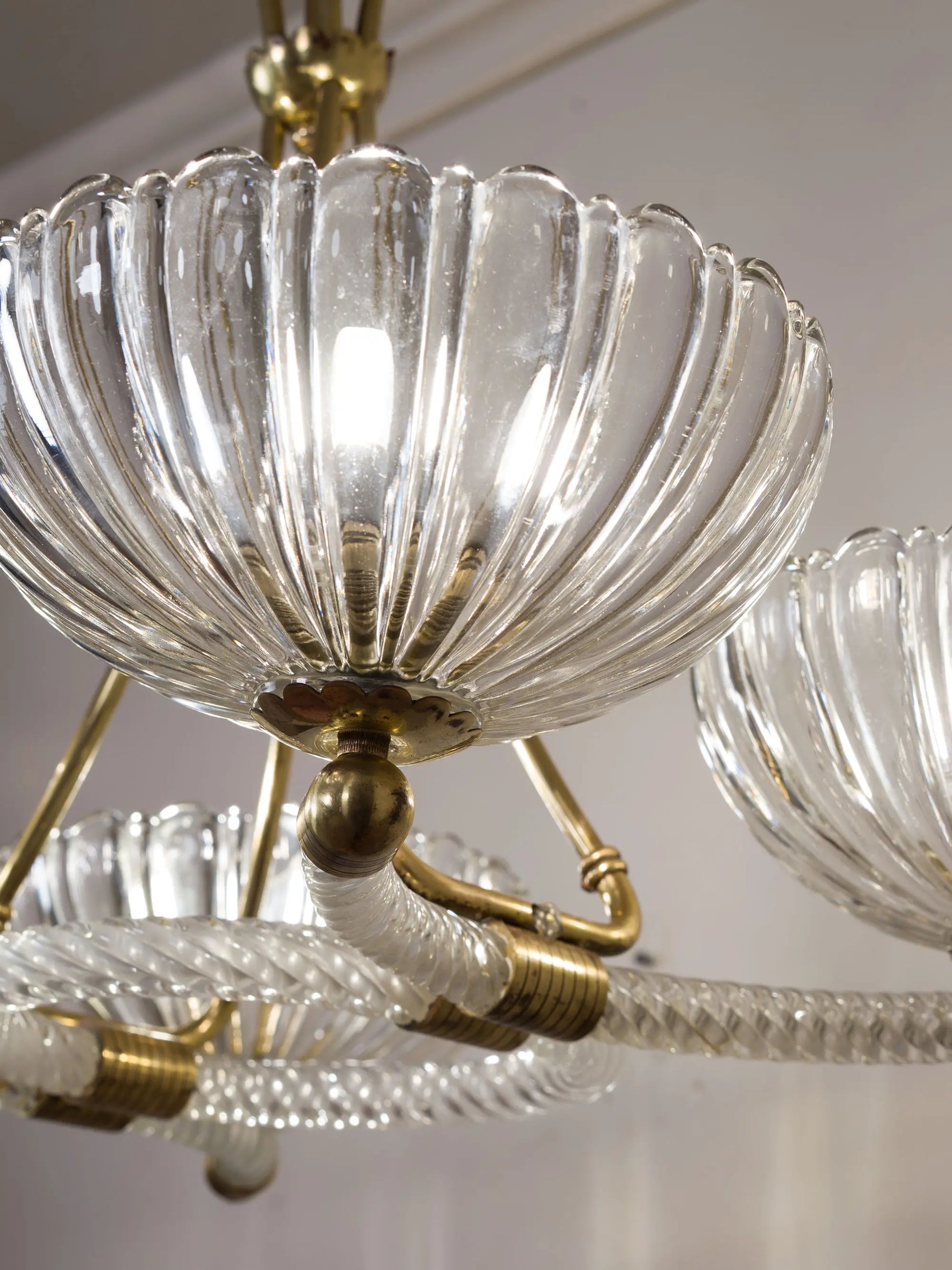 Lampadario di design veneziano anni ’50, attribuibile alla scuola di Barovier & Toso | Lo Stile Italiano