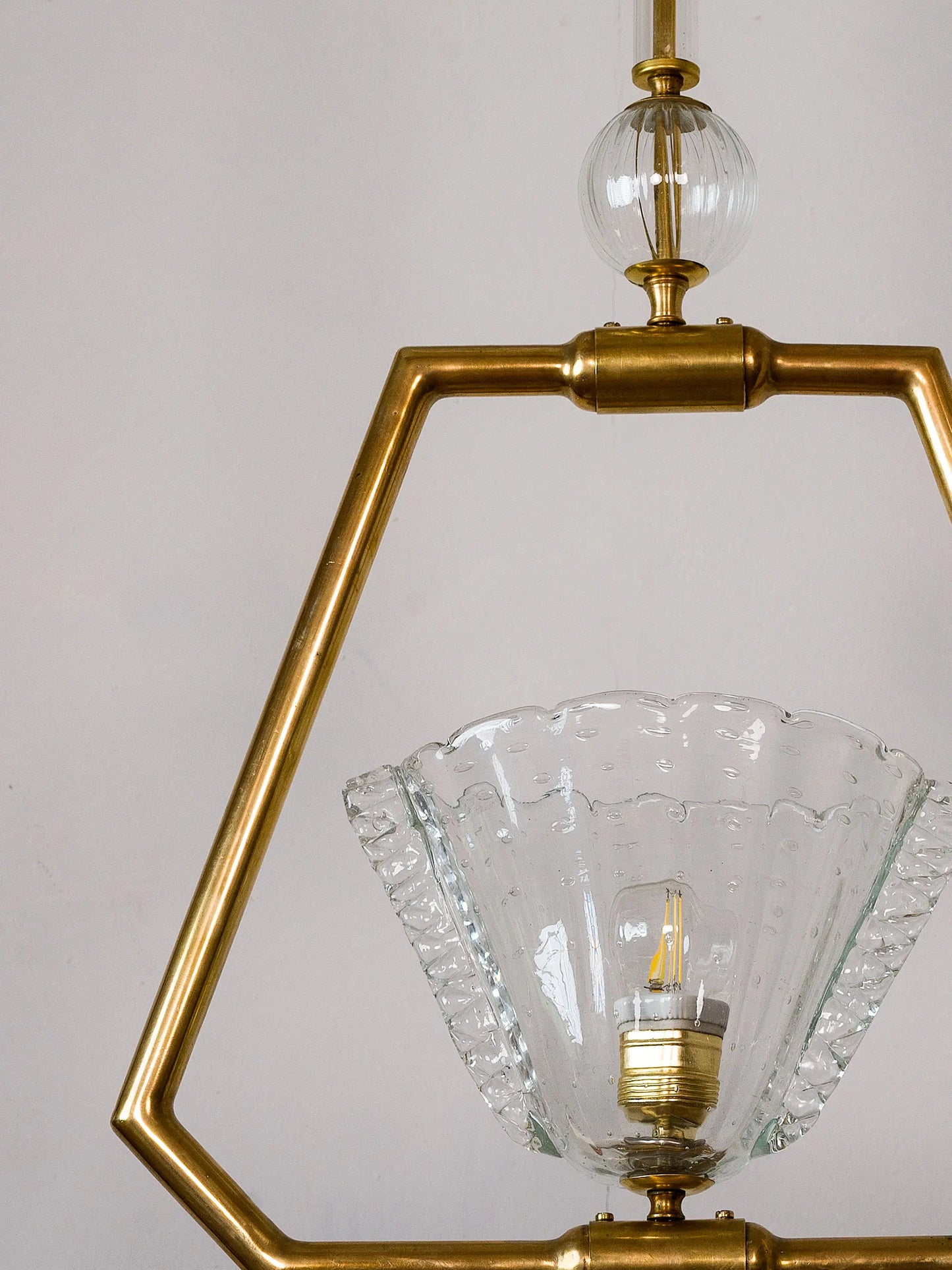 Dettaglio frontale lampadario Vinatge in vetro Bullicante veneziano | Lo Stile Italiano