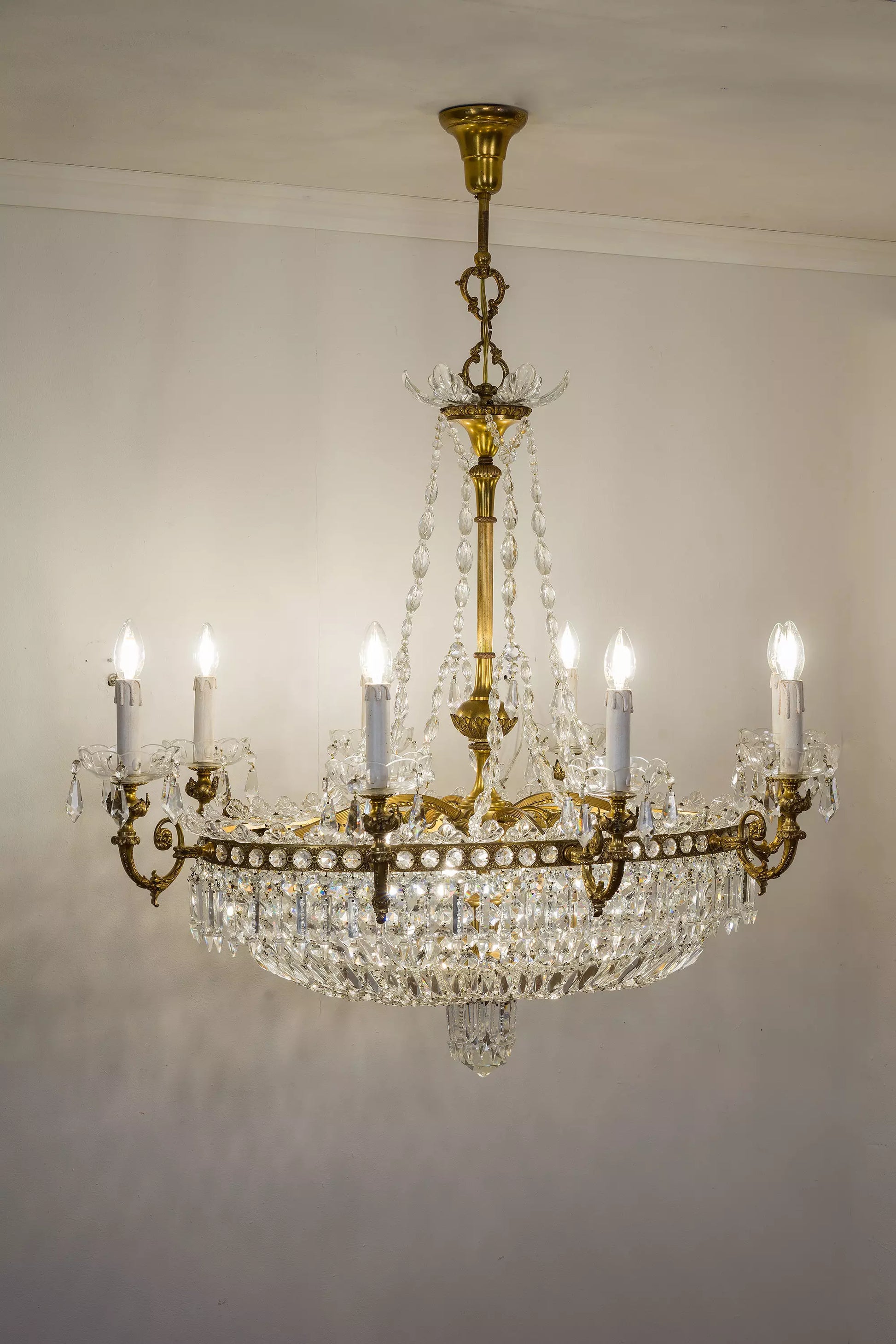 Grande Lampadario Stile Impero in Cristallo di Boemia a forma Ovale, 12 Luci.| Lo Stile Italiano