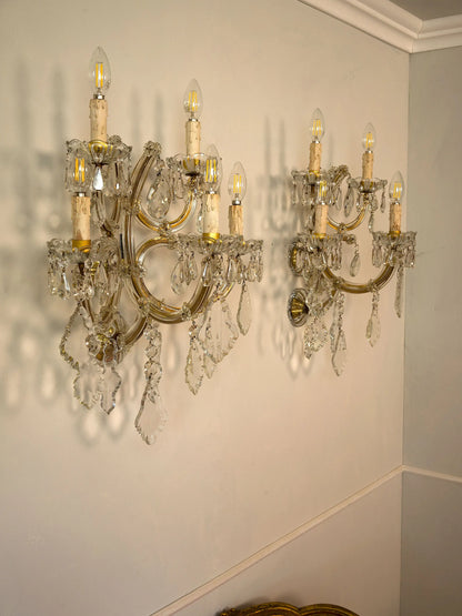 Coppia di applique in cristallo del primo Novecento con cinque luci ciascuna | Lo Stile Italiano