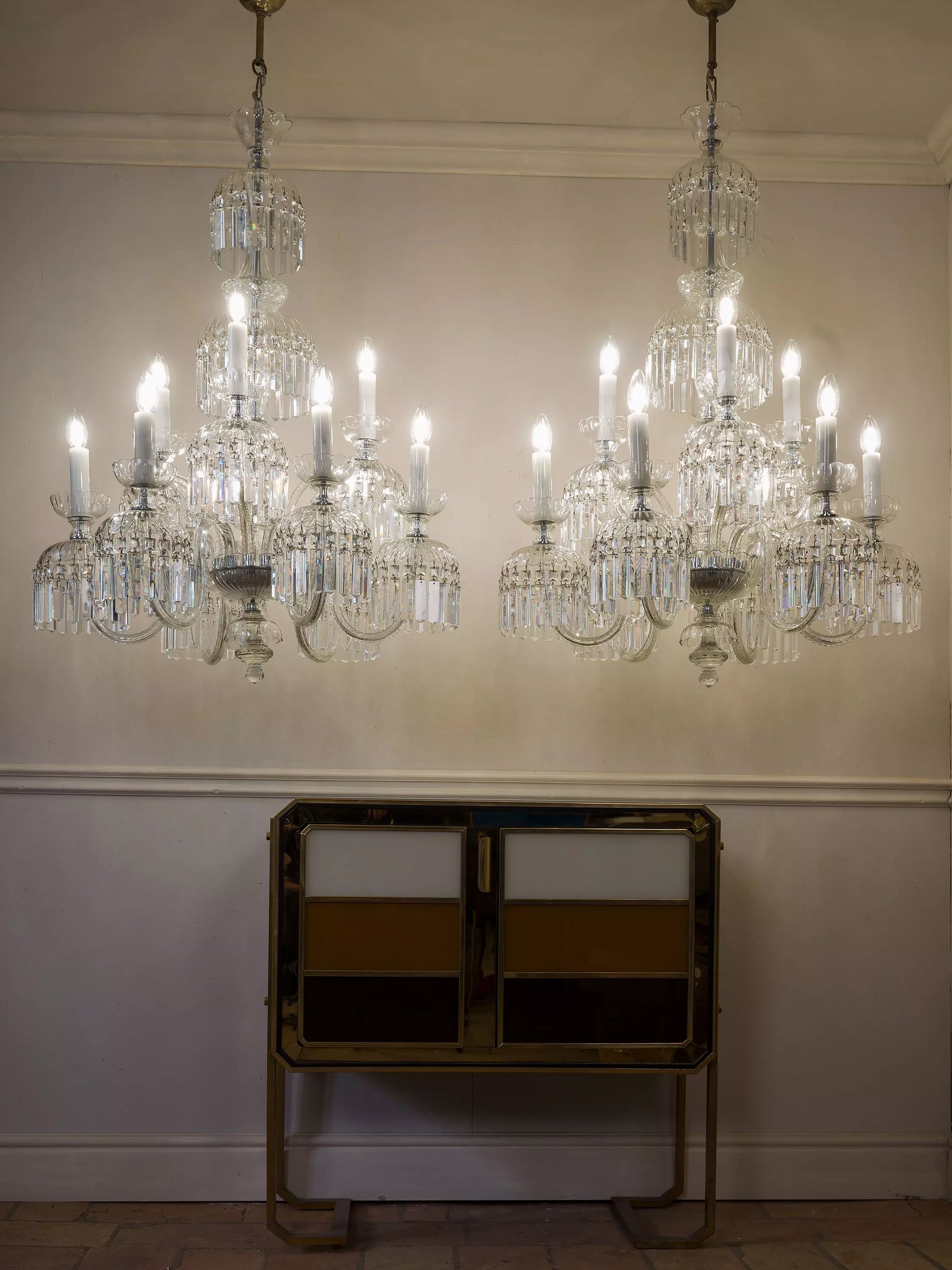 Coppia di lampadari Vintage anni 50 in cristallo di Boemia | Lo Stile Italiano