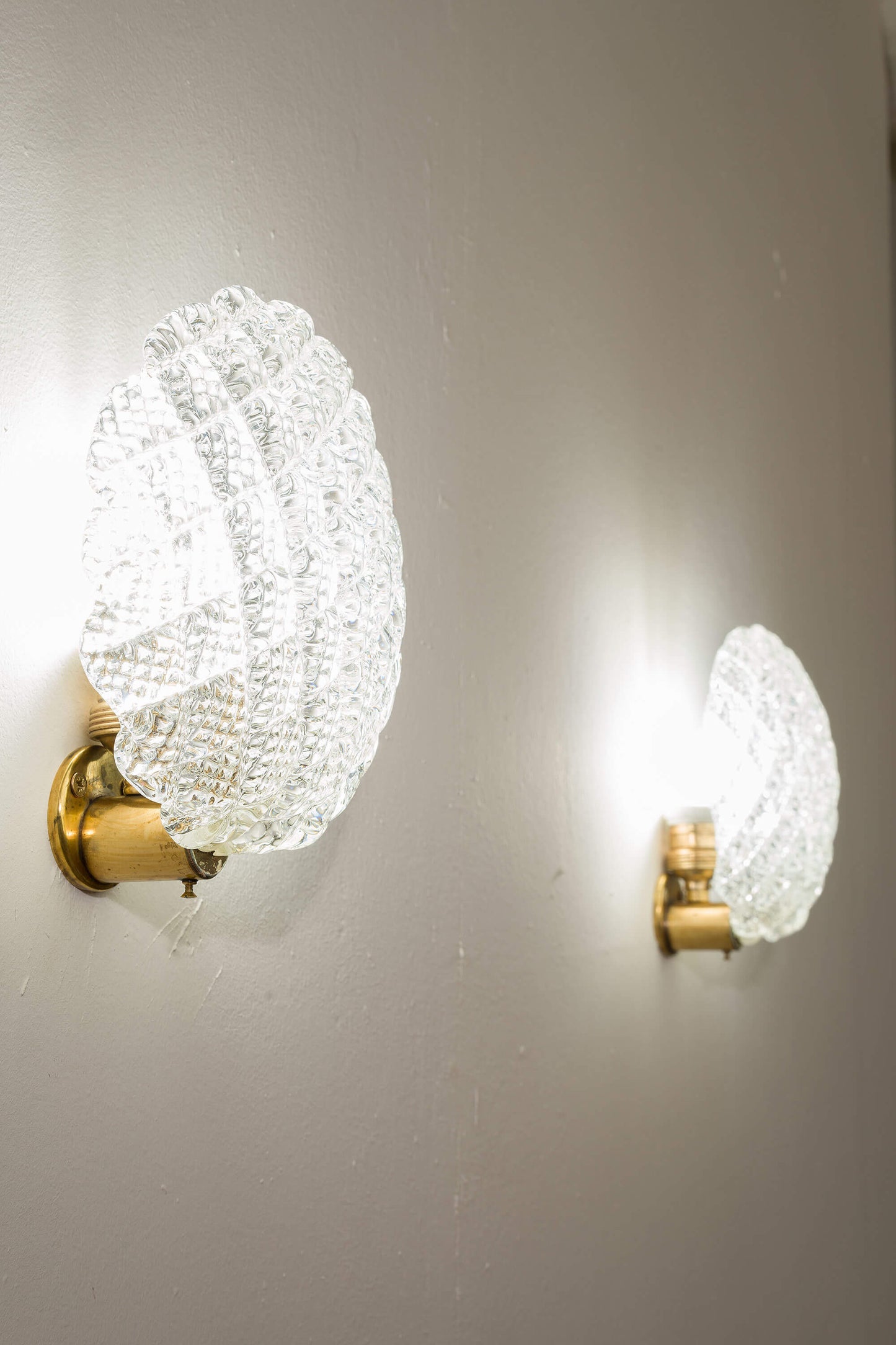 Coppia di applique Art Déco in vetro Ballotton. | Lo Stile Italiano 