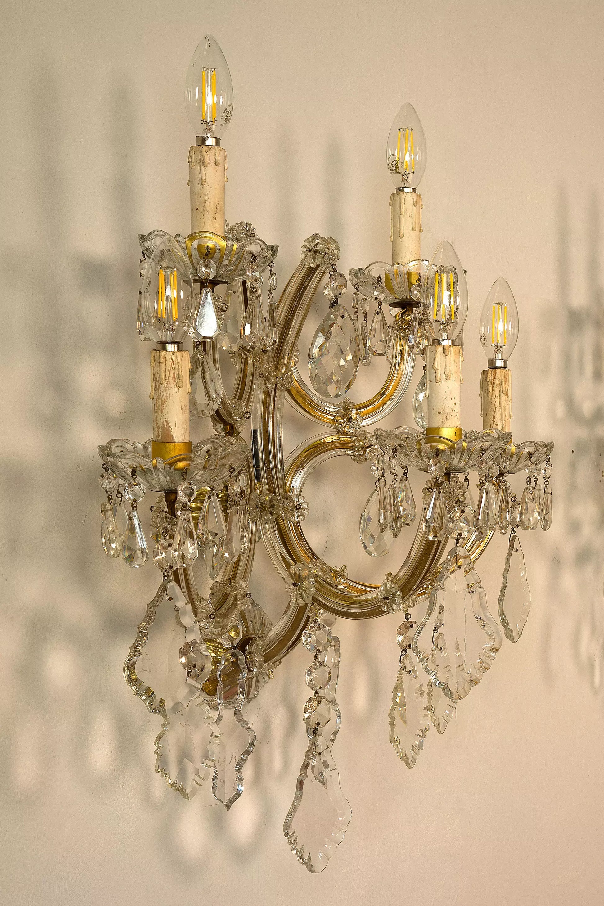Cristalli molati a mano e design classico. | Lo Stile Italiano