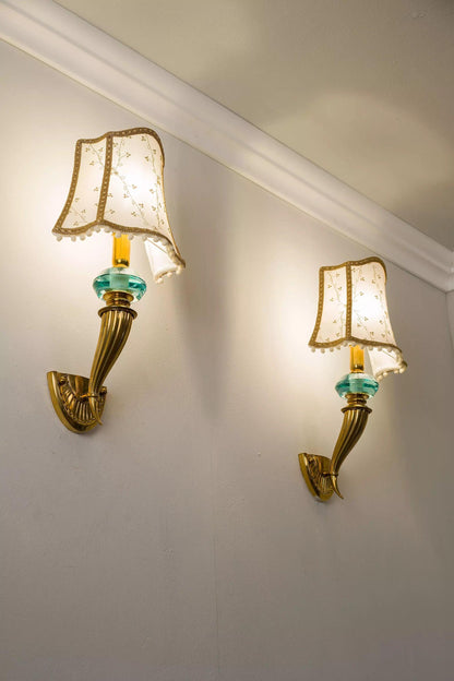 Elegante Coppia di Applique vintage in Ottone a Forma di Cornucopia - Lo Stile Italiano
