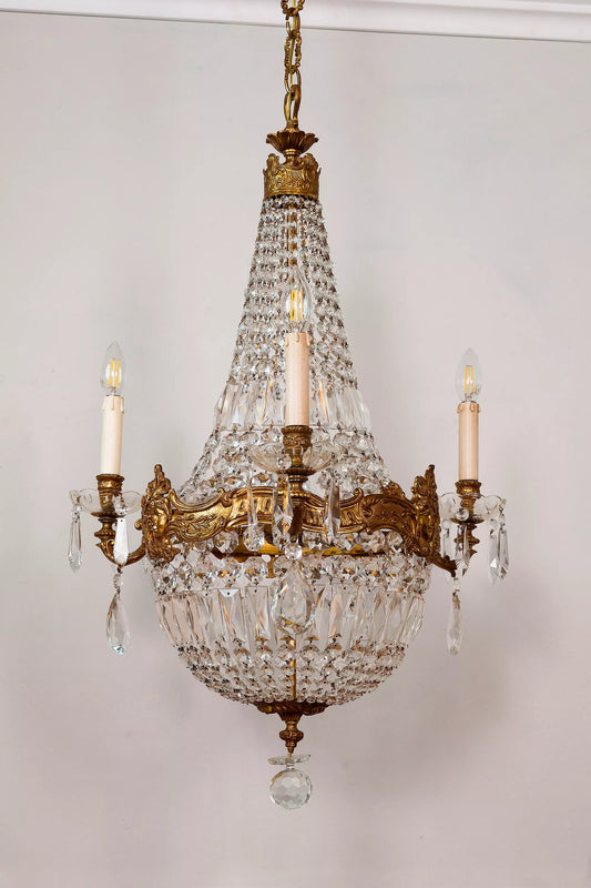 Elegante lampadario Vintage a forma di mongolfierain bronzo e cristallo. | Lo Stile Italiano