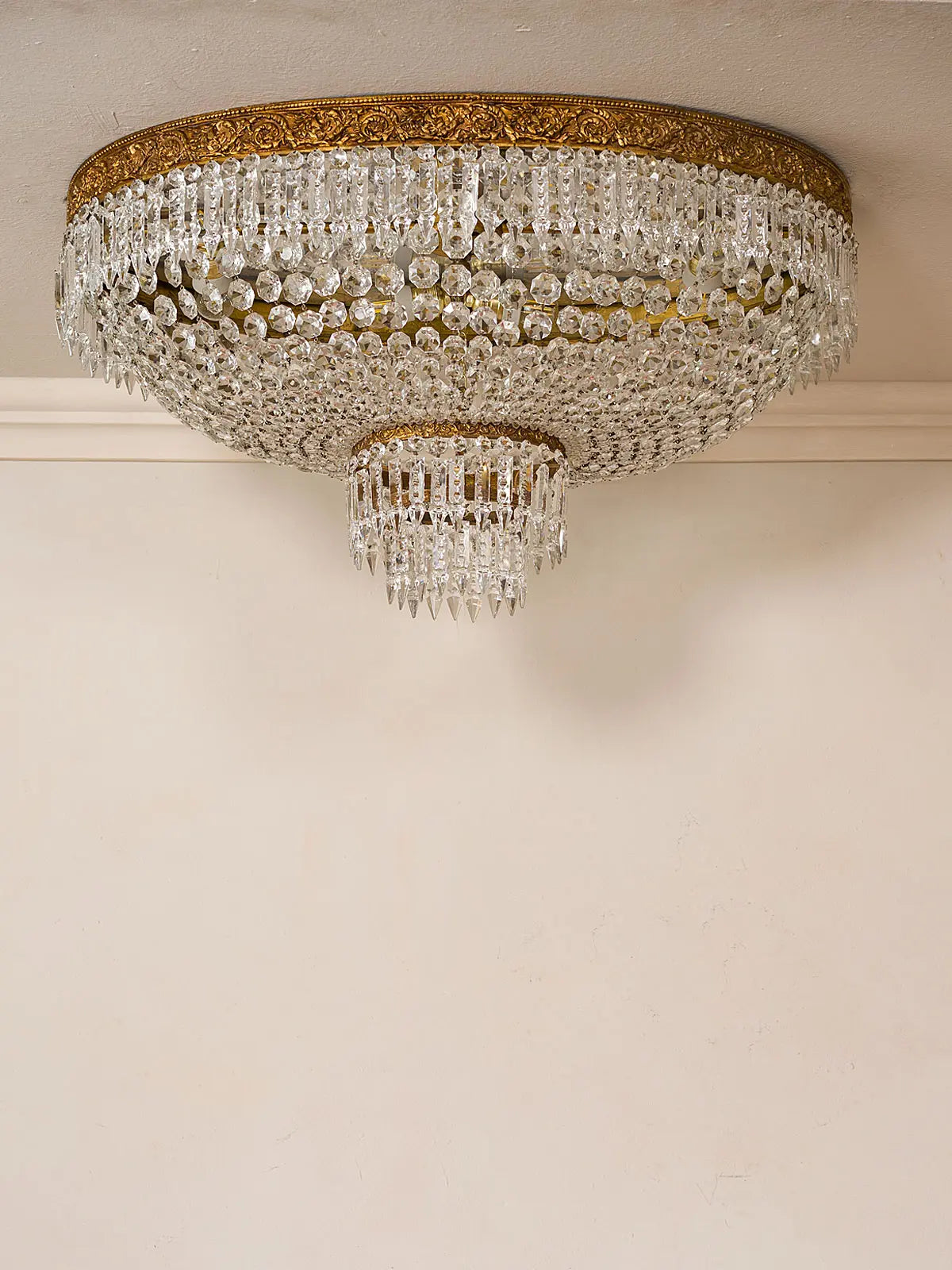 Plafoniera a mongolfiera in cristallo anni 40. - Lo Stile Italiano