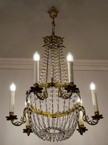 Lampadario Impero con catenelle in vetro e bracci in ottone cesellato | Lo Stile Italiano