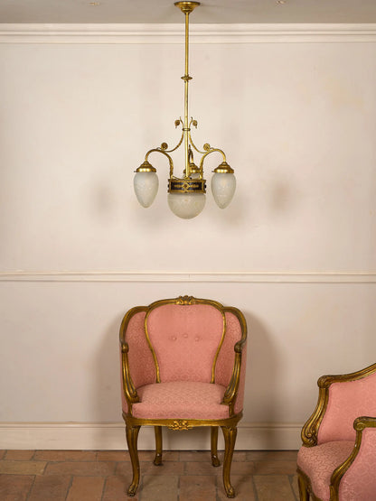 Lampadario antico italiano con bracci curvi e coppe in vetro lavorato| Lo Stile Italiano