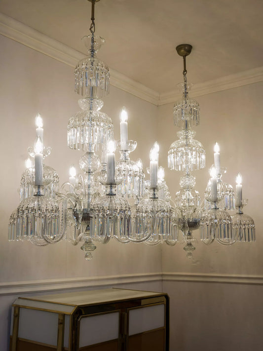 Coppia di lampadari antichi a nove luci in  cristallo | Lo Stile Italiano