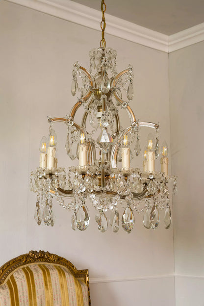 lampadario da ufficio in stile classico.| Lo Stile Italiano