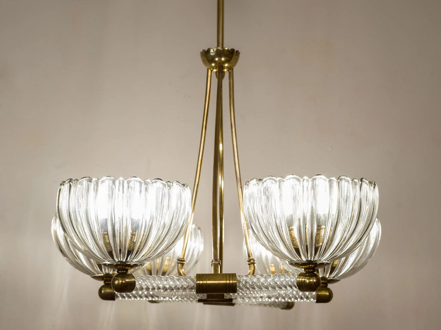 Elegante lampadario per soggiorni, camere e cucine. | Lo Stile Italiano