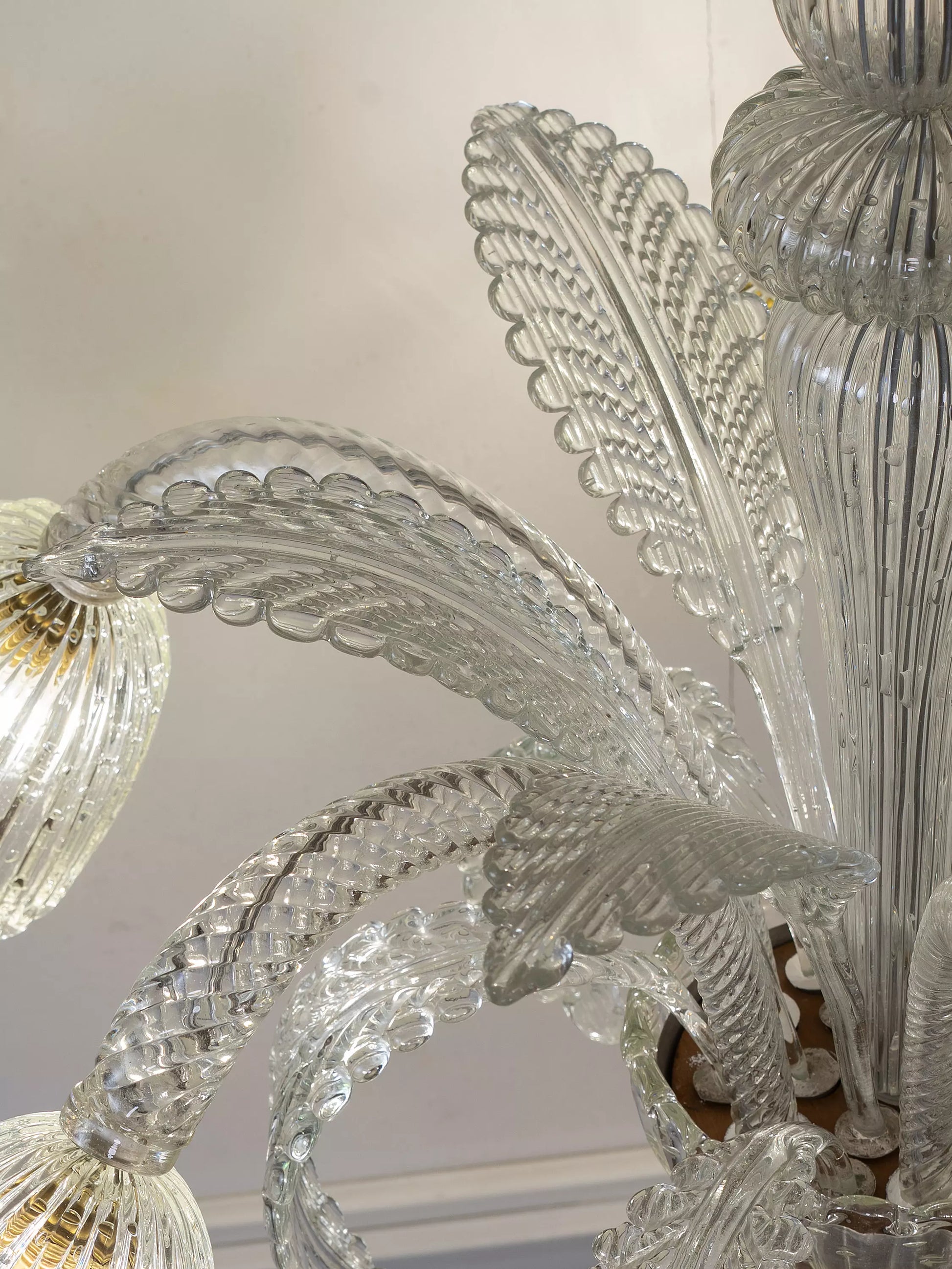 Lampadario Vintage dei primi anni del novecento realizzato in vetro di Murano.| Lo Stile Italiano